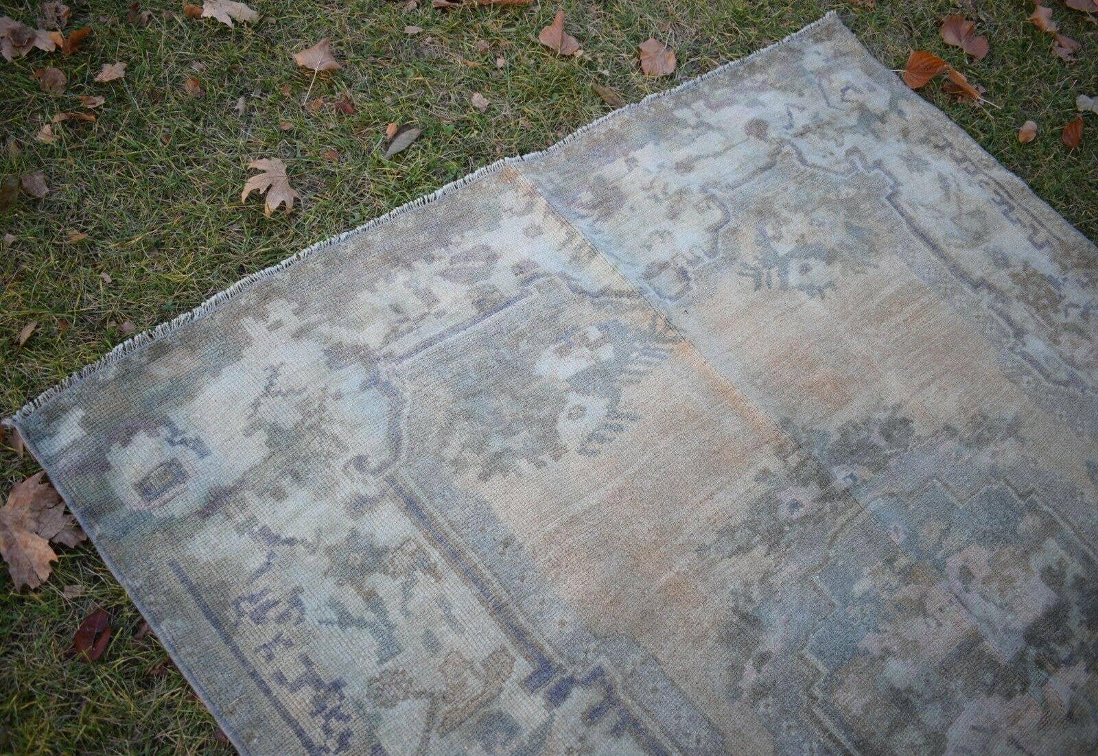 Vintage Turkish Karapinar Rug 4'11'' x 6'7''