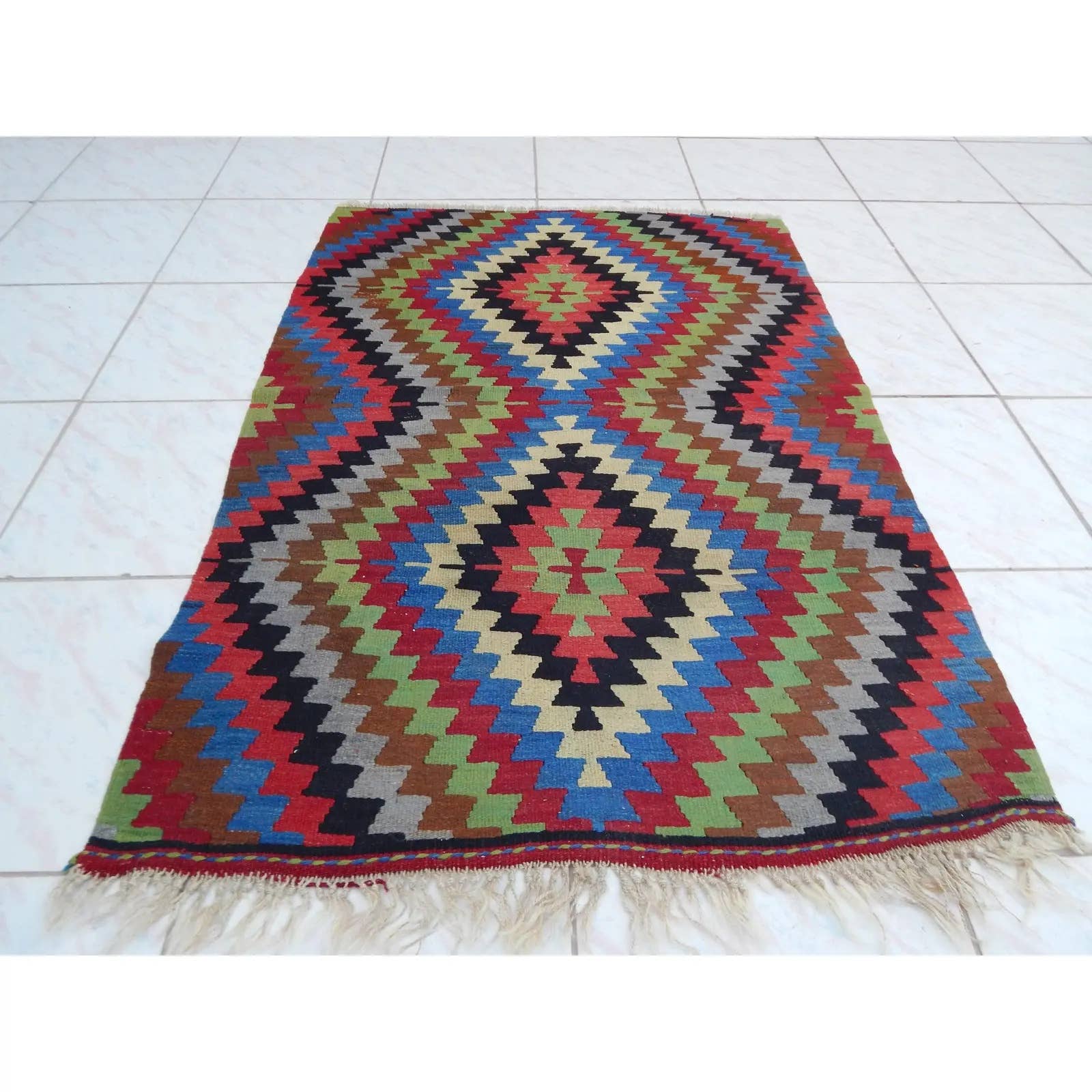 Vintage Turkish Kilim Rug 35'' x 50''