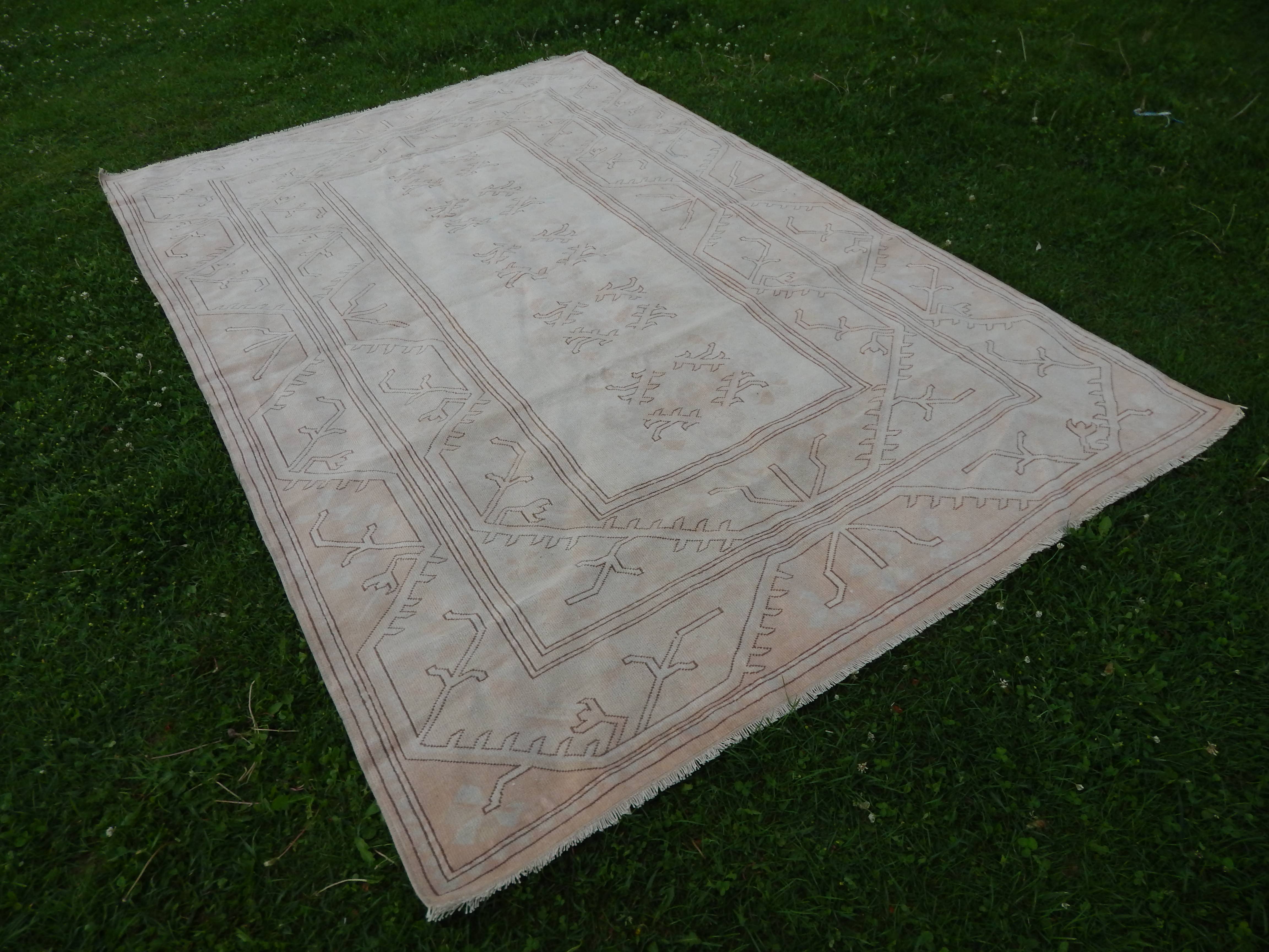 Vintage Milas Rug 6' x 9'4''