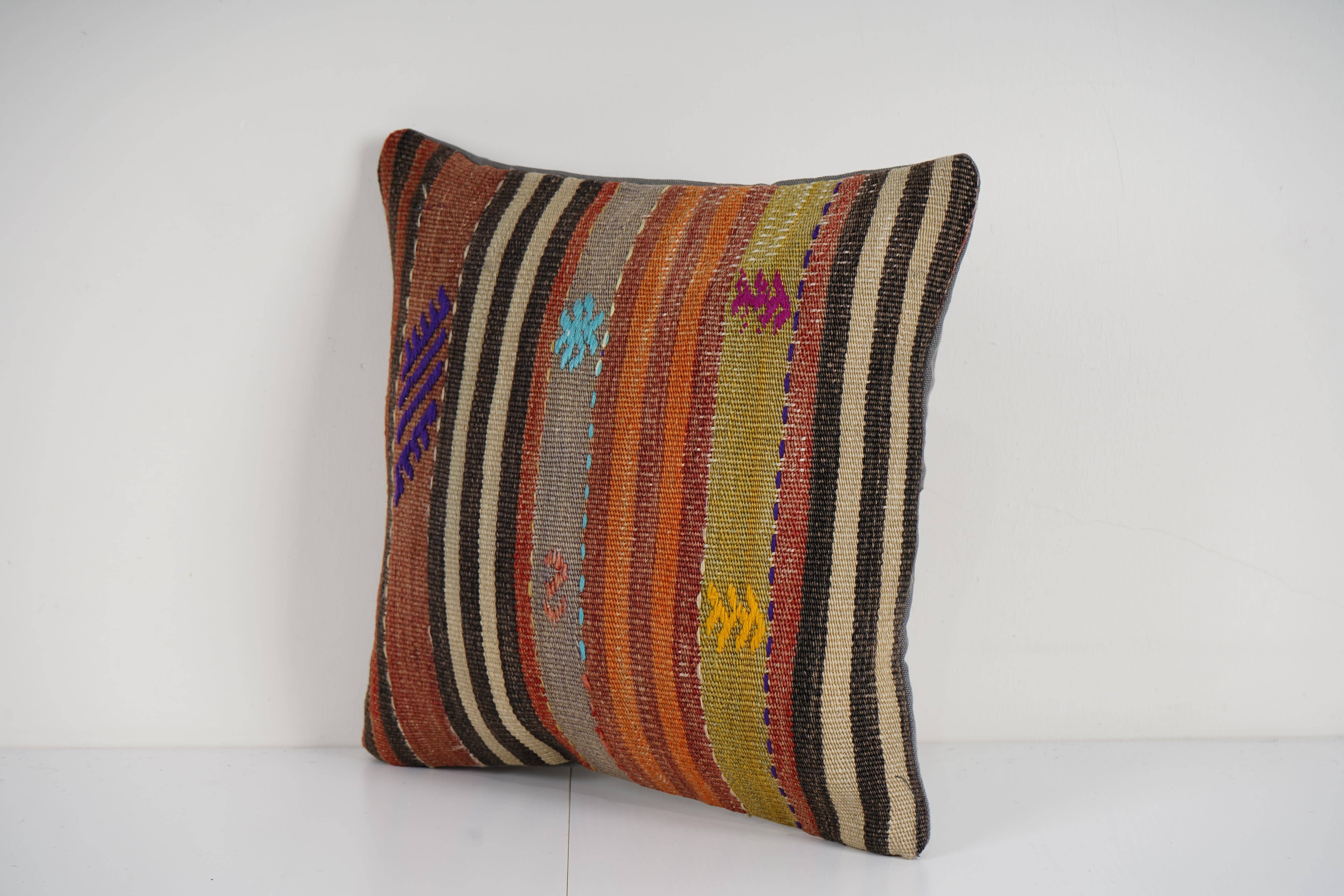 Kilim Pillow Cover | 16'' x 16''