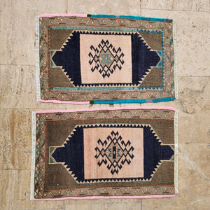 Vintage Turkish Yastik Rugs Set of 2 | 20'' x 32''