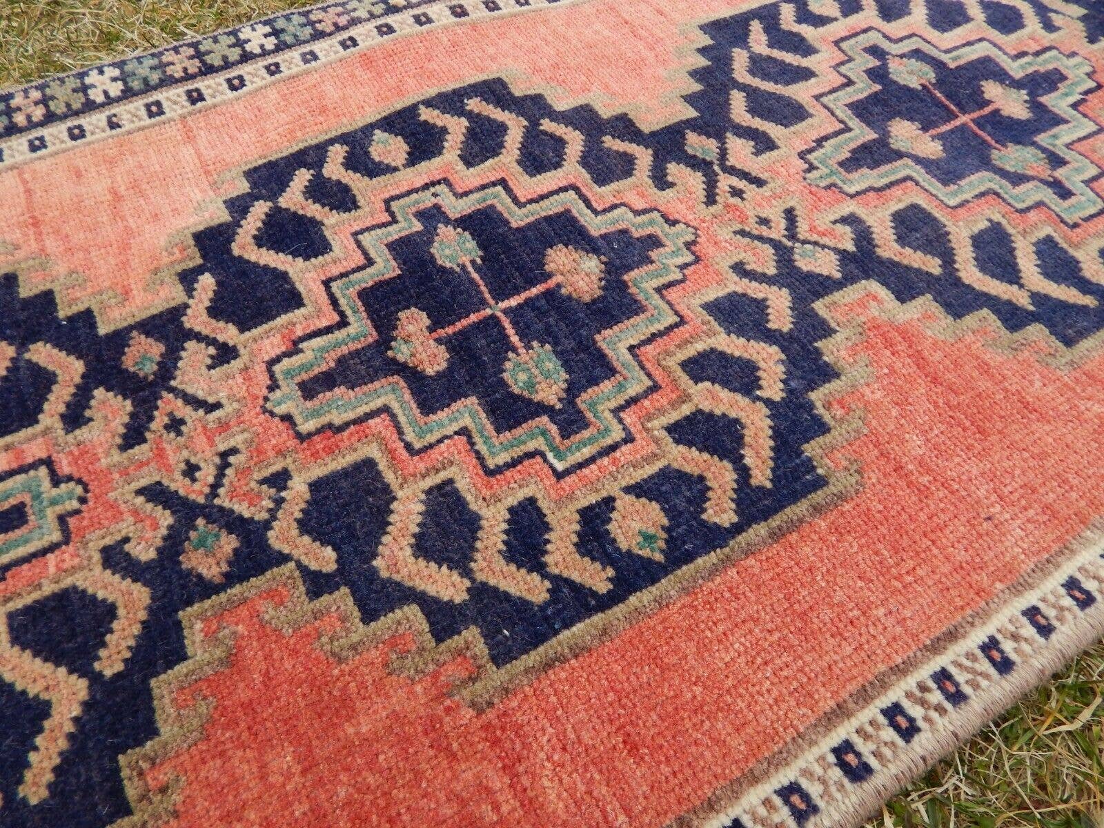 Vintage Oushak Rug 18'' x 39''
