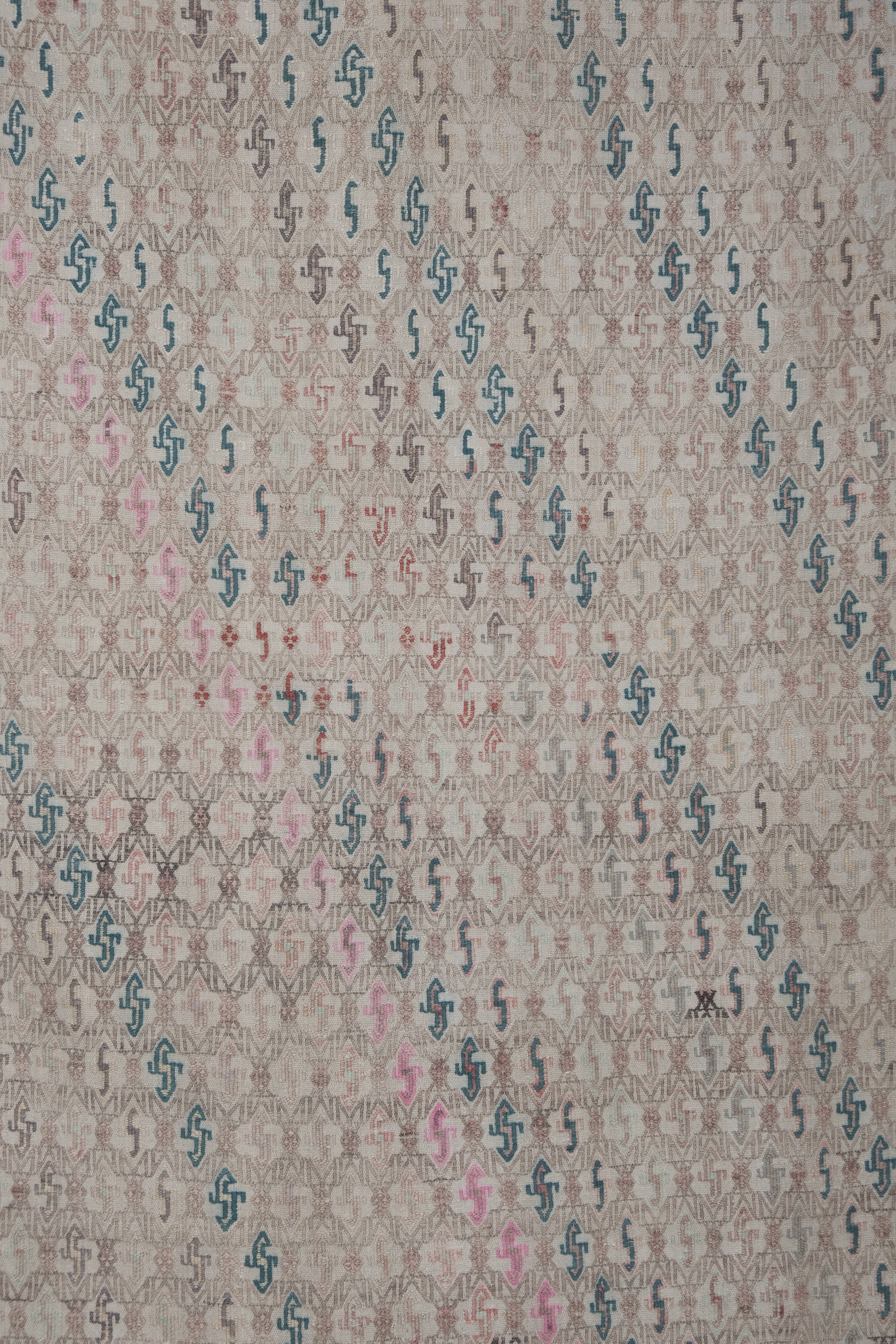 Vintage Turkish Kilim Rug 5'1'' x 7'6''