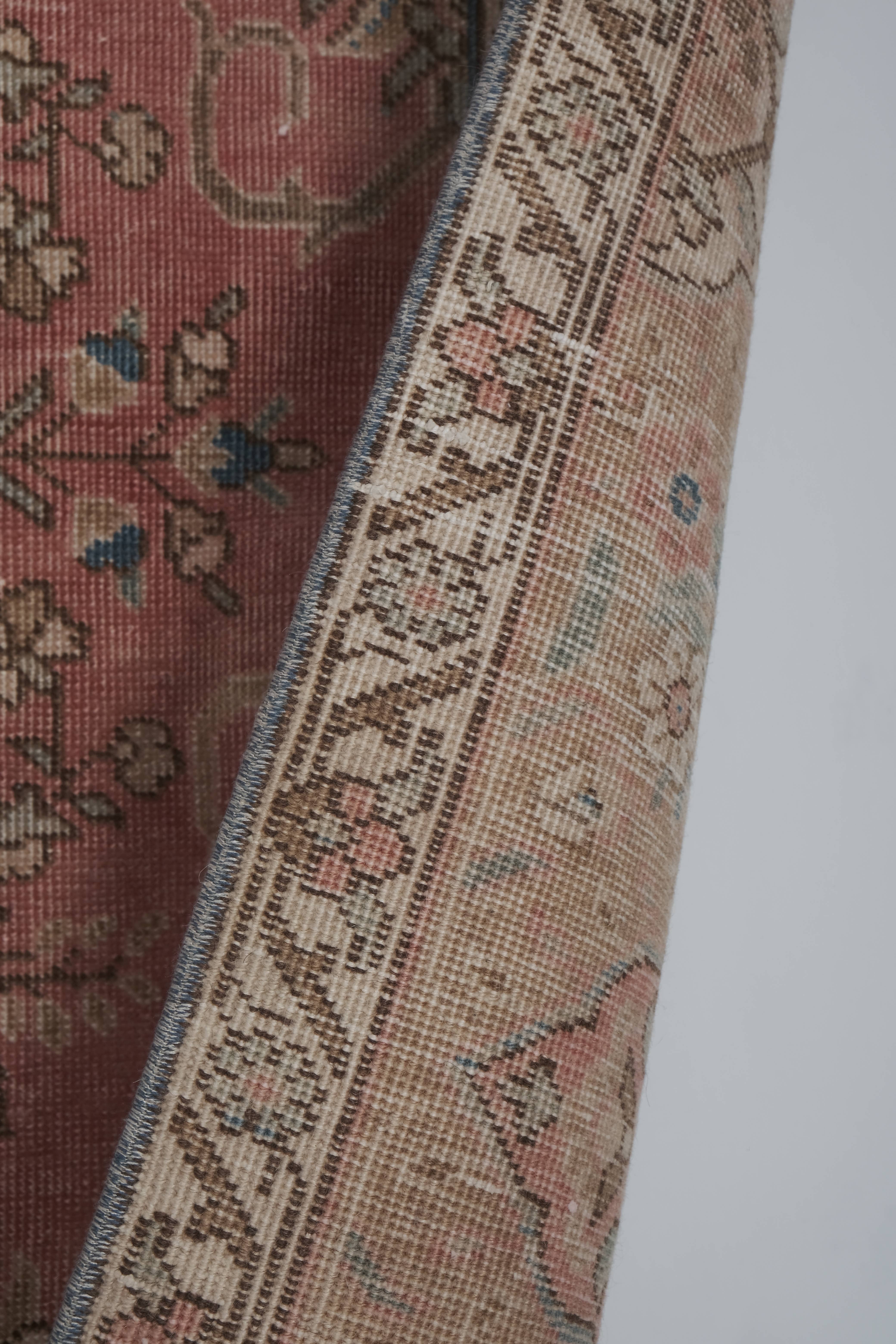 Vintage Turkish Rug 4'5'' x 6'4''