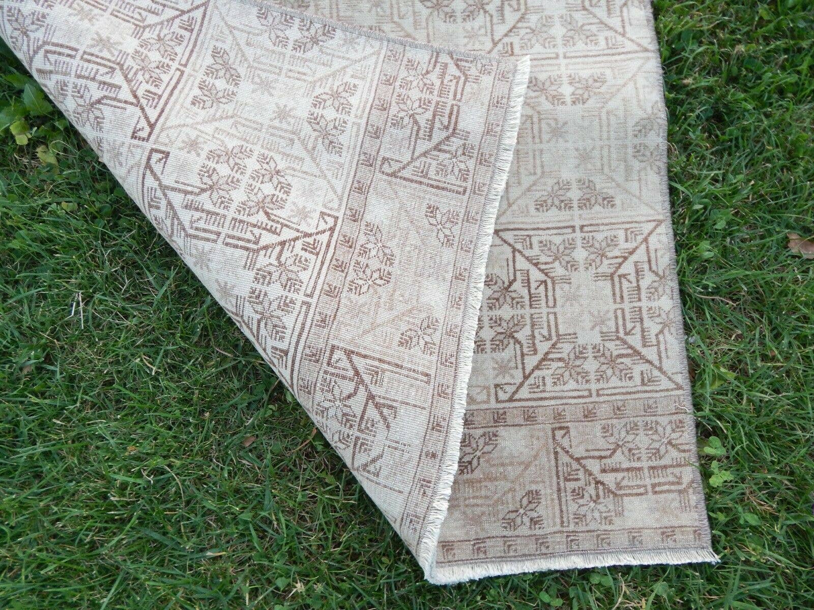 Vintage Turkish Rug 2'9'' x 6'