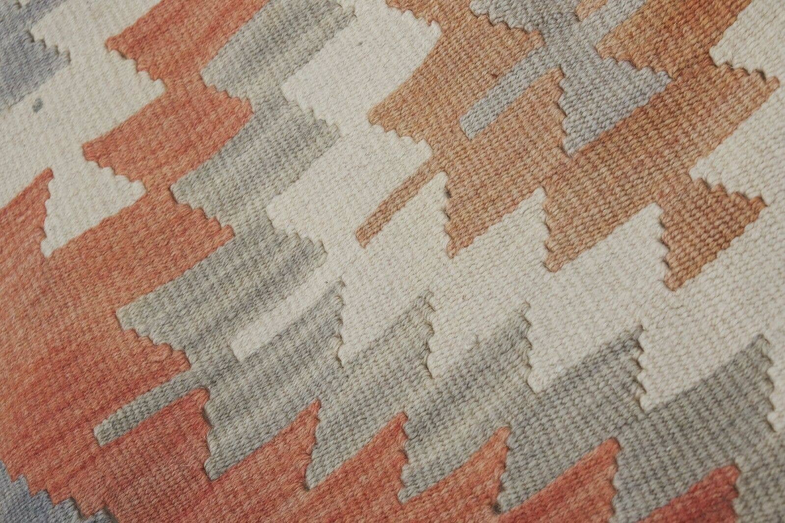Vintage Turkish Kilim Rug 3'5'' x 5'7''