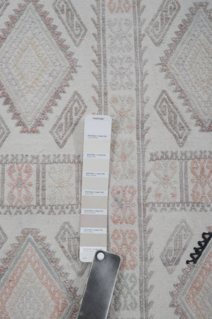 Vintage Turkish Kilim Rug 4'1'' x 7'1''