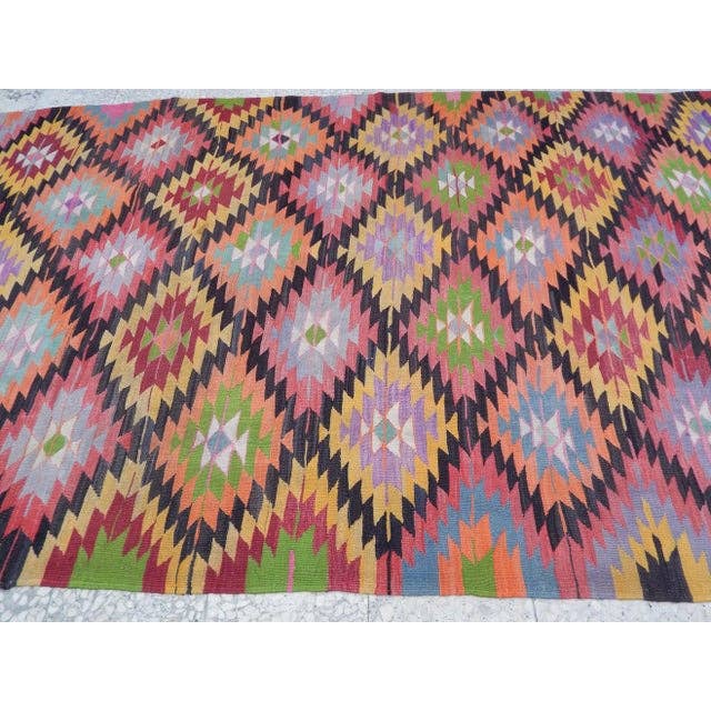 Vintage Turkish Kilim Rug 5'5'' x 9'7''