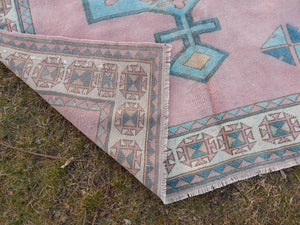 Vintage Oushak Rug 5'2'' x 7'8''