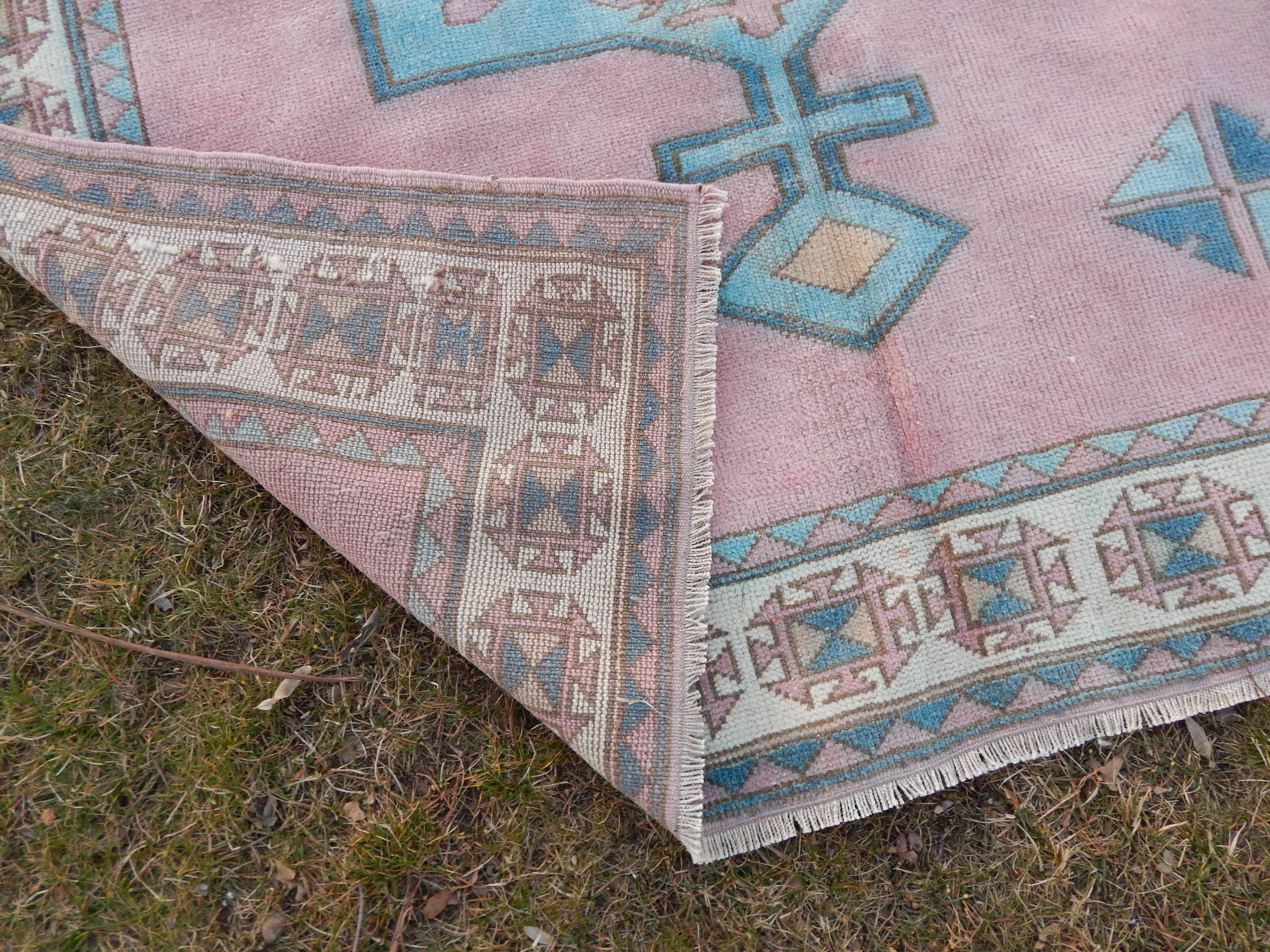 Vintage Oushak Rug 5'2'' x 7'8''