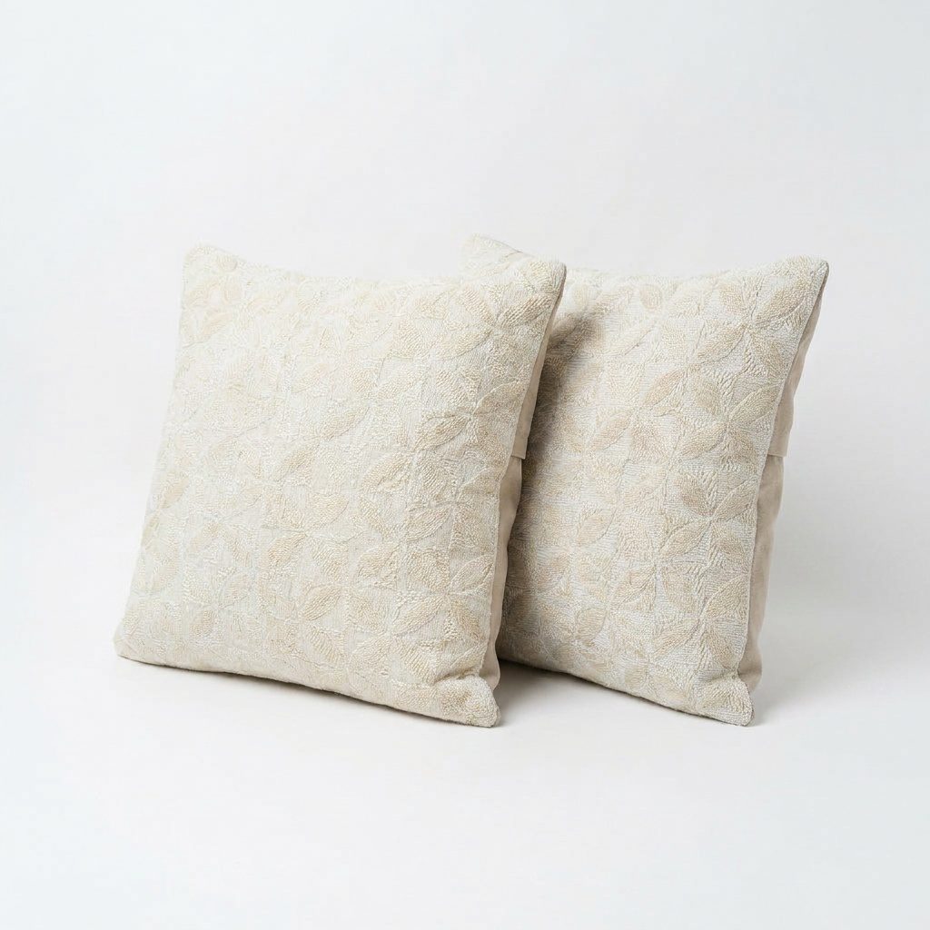 Turkish Kilim Pillow Cover Set of 2 | 20'' x 20'' - left angle