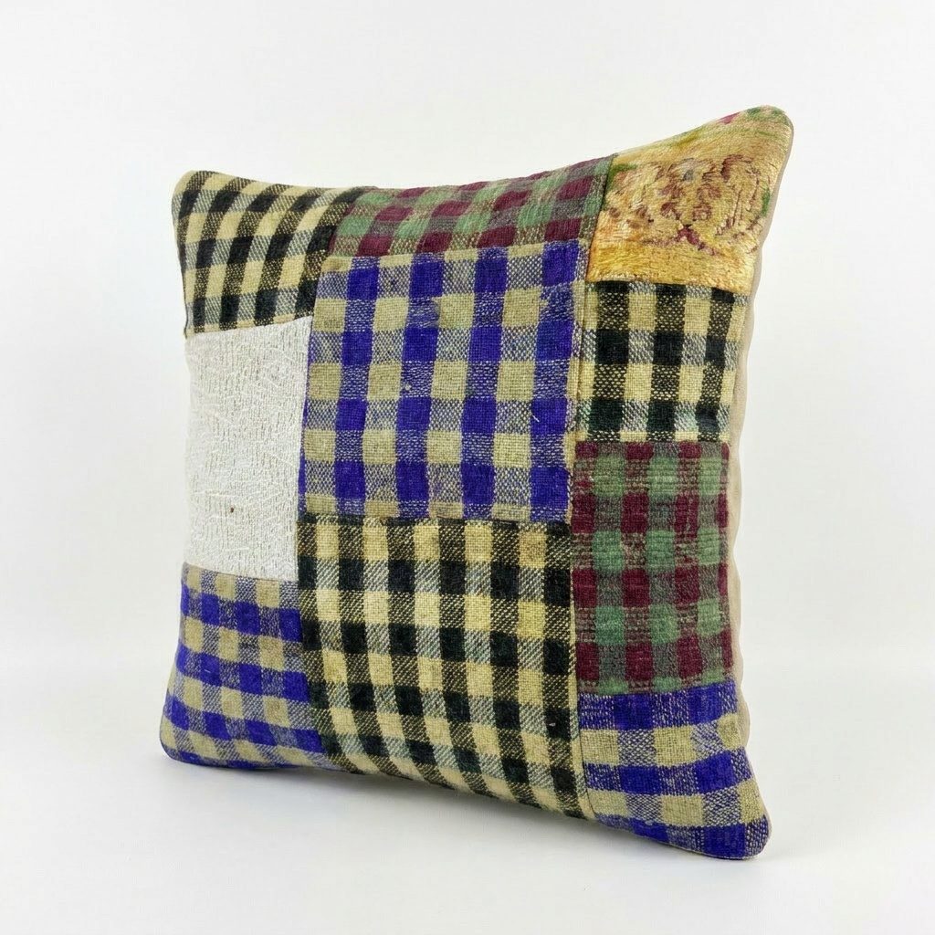Turkish Kilim Pillow Cover | 20'' x 20'' - right angle