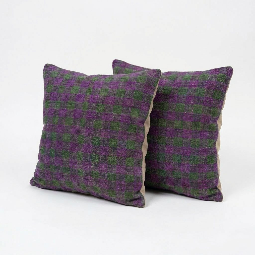 Turkish Kilim Pillow Cover Set of 2 | 16'' x 16'' - left angle
