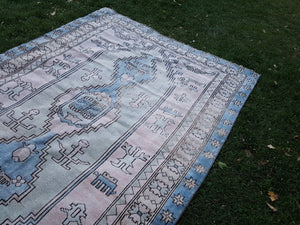 Vintage Oushak Rug 5'5'' x 9'9''
