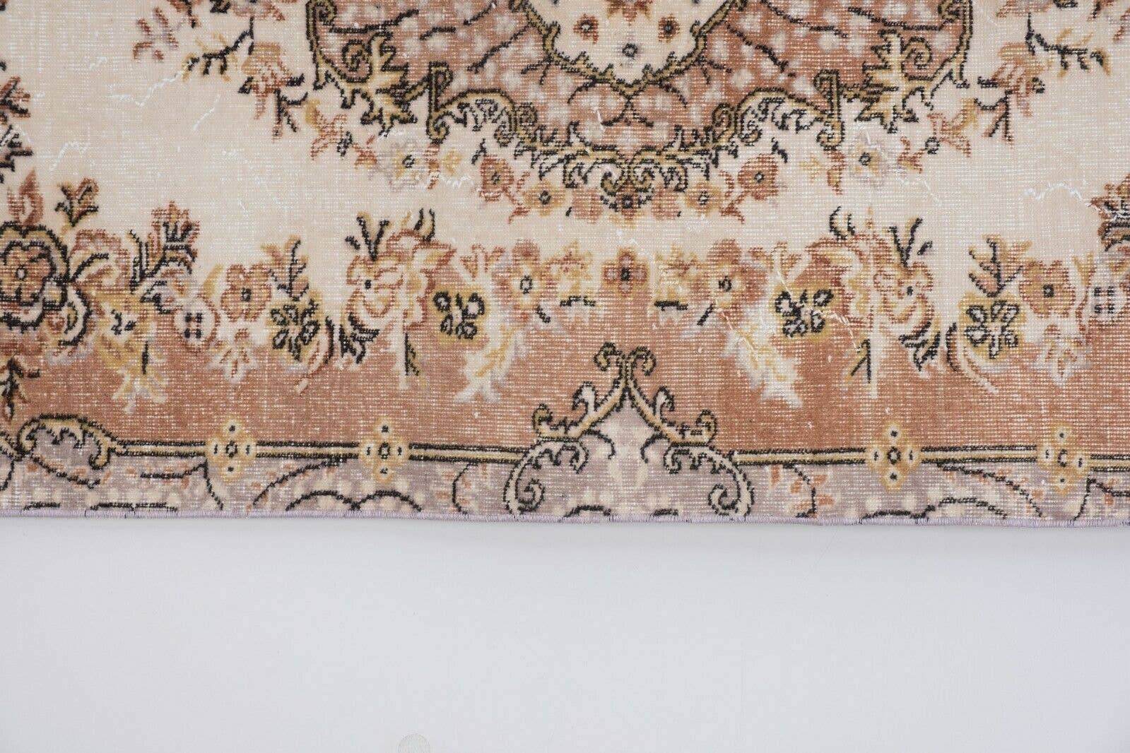 Vintage Turkish Rug 3'9'' x 6'9''