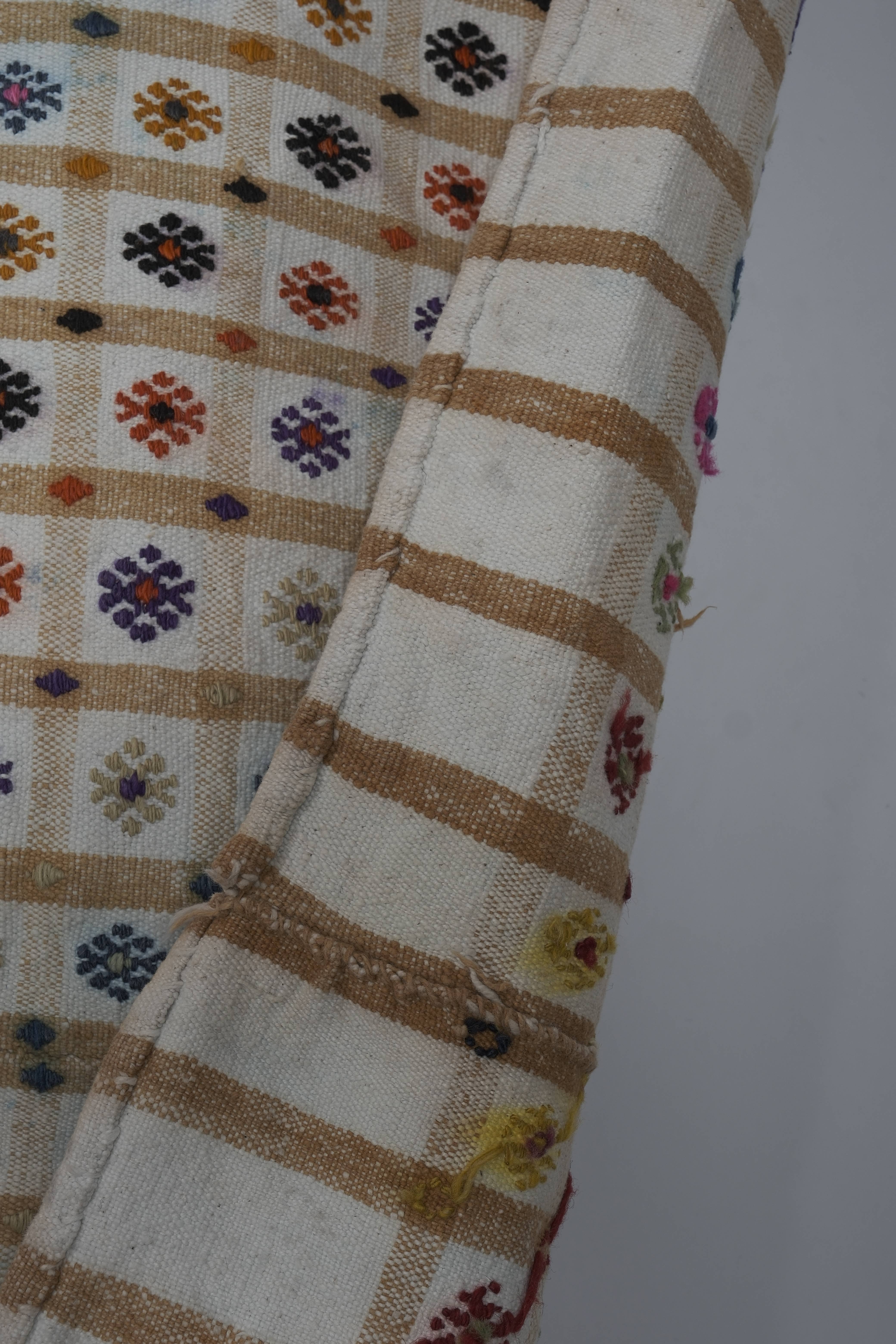 Vintage Kilim Rug 7'7'' x 10'