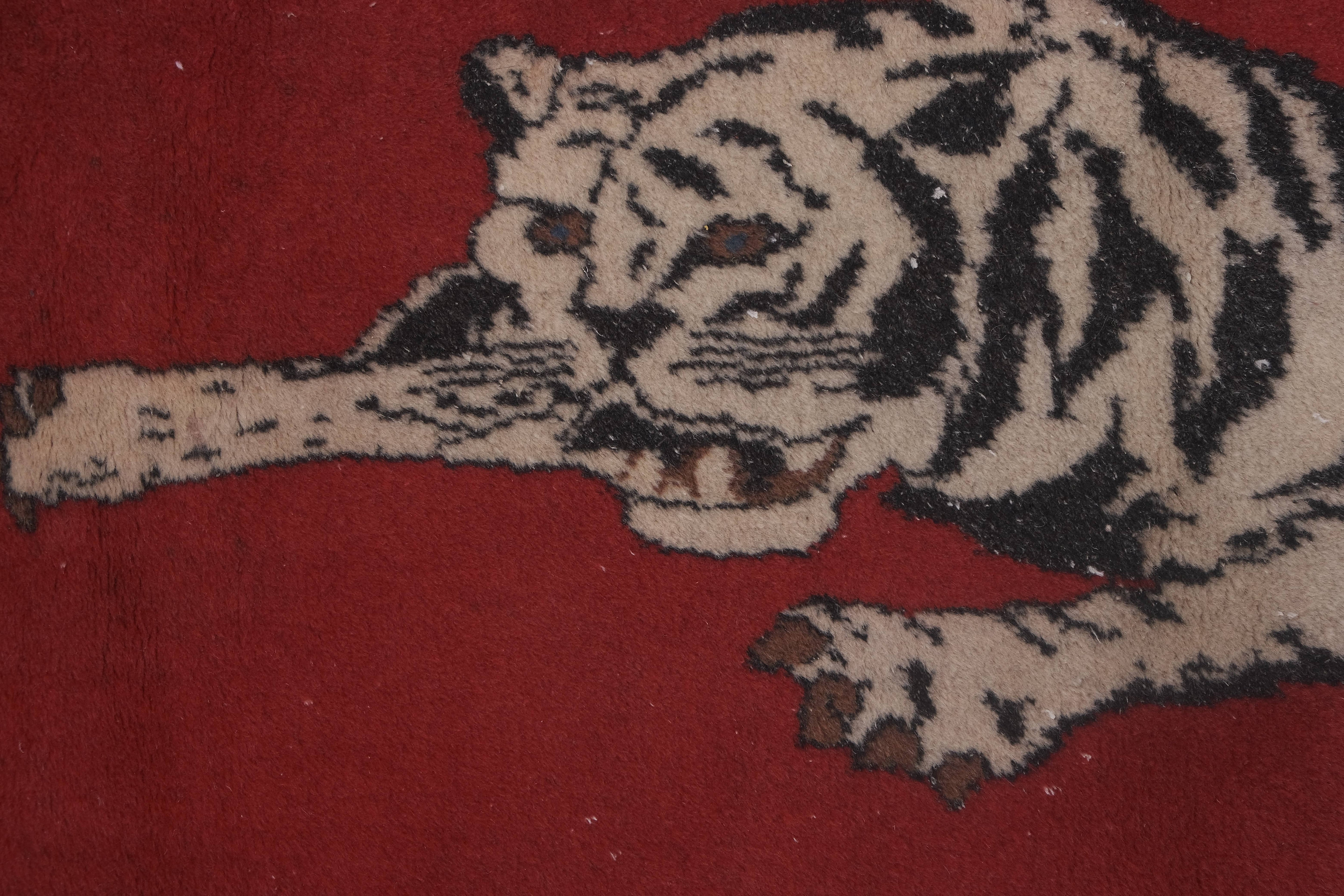 Vintage Turkish Rug 30'' x 54''