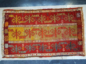 Vintage Anatolian Yastik Rug 22'' x 37''
