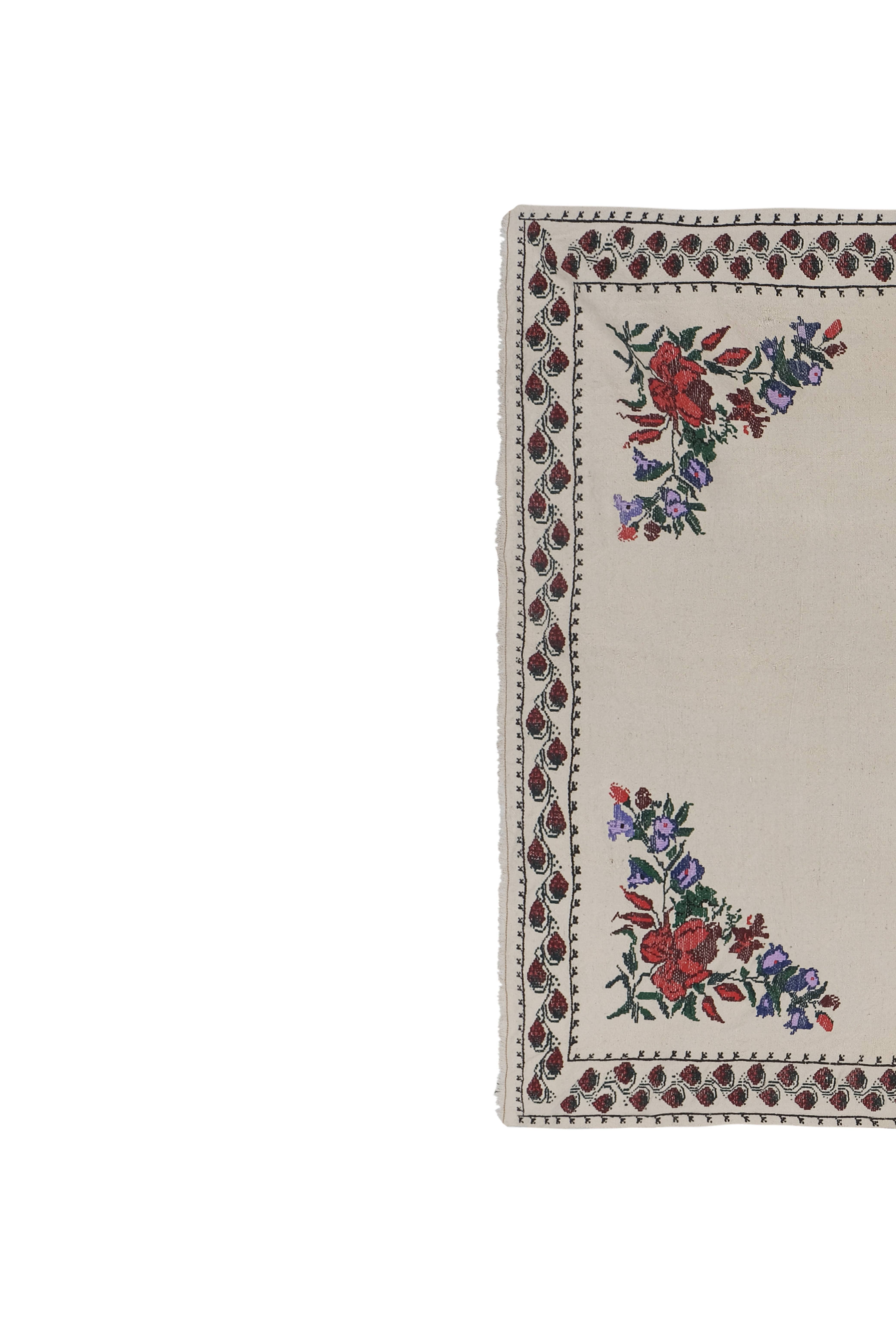 Vintage Turkish Kilim Rug 5'5'' x 8'2''