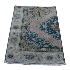 Vintage Turkish Rug 24'' x 34''