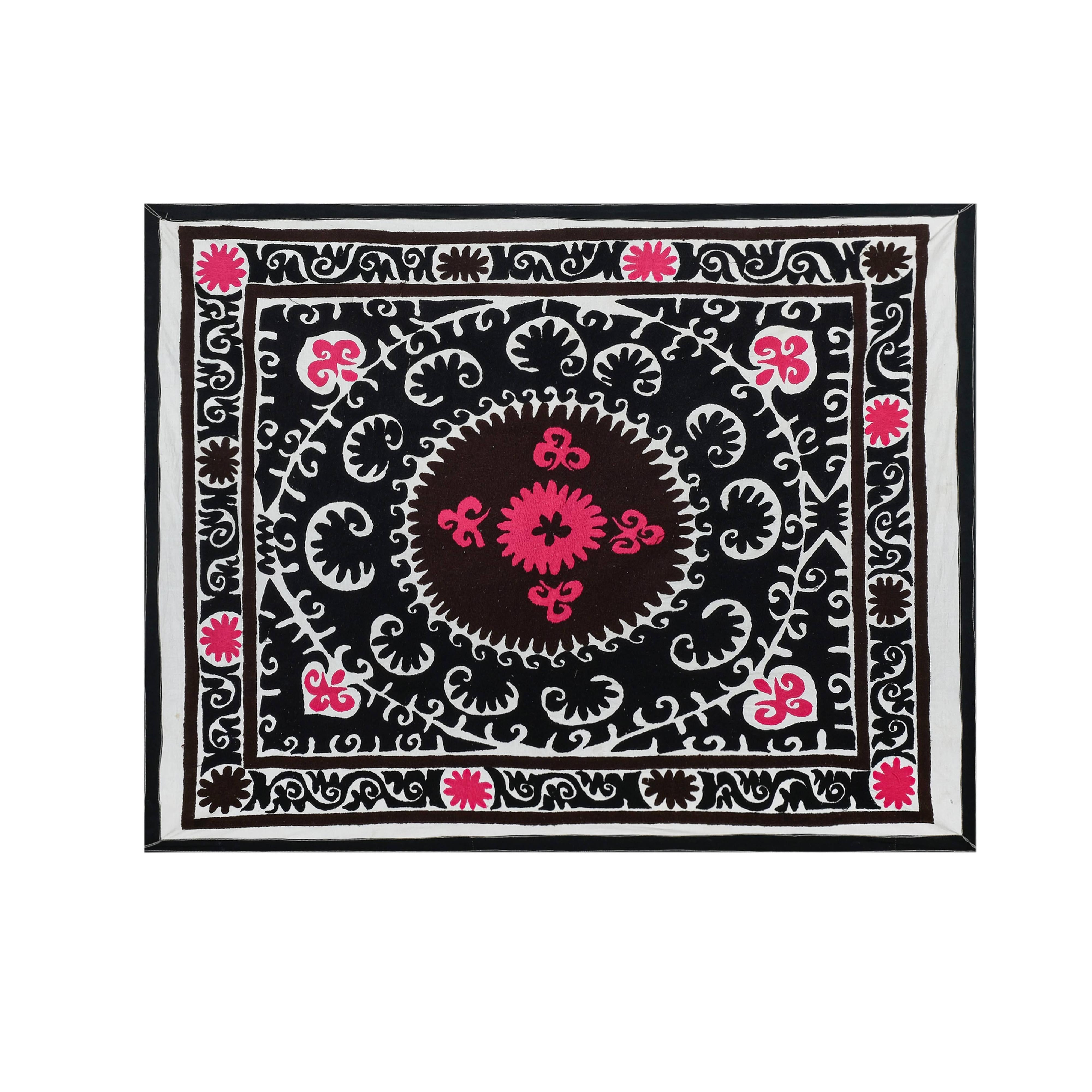 Suzani Wall Hanging & Bedspread | 4'1'' x 5'2''