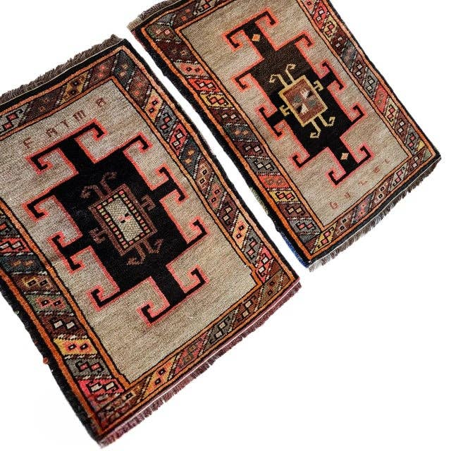 Vintage Oushak Yastik Rugs Set of 2 | 22'' x 31''