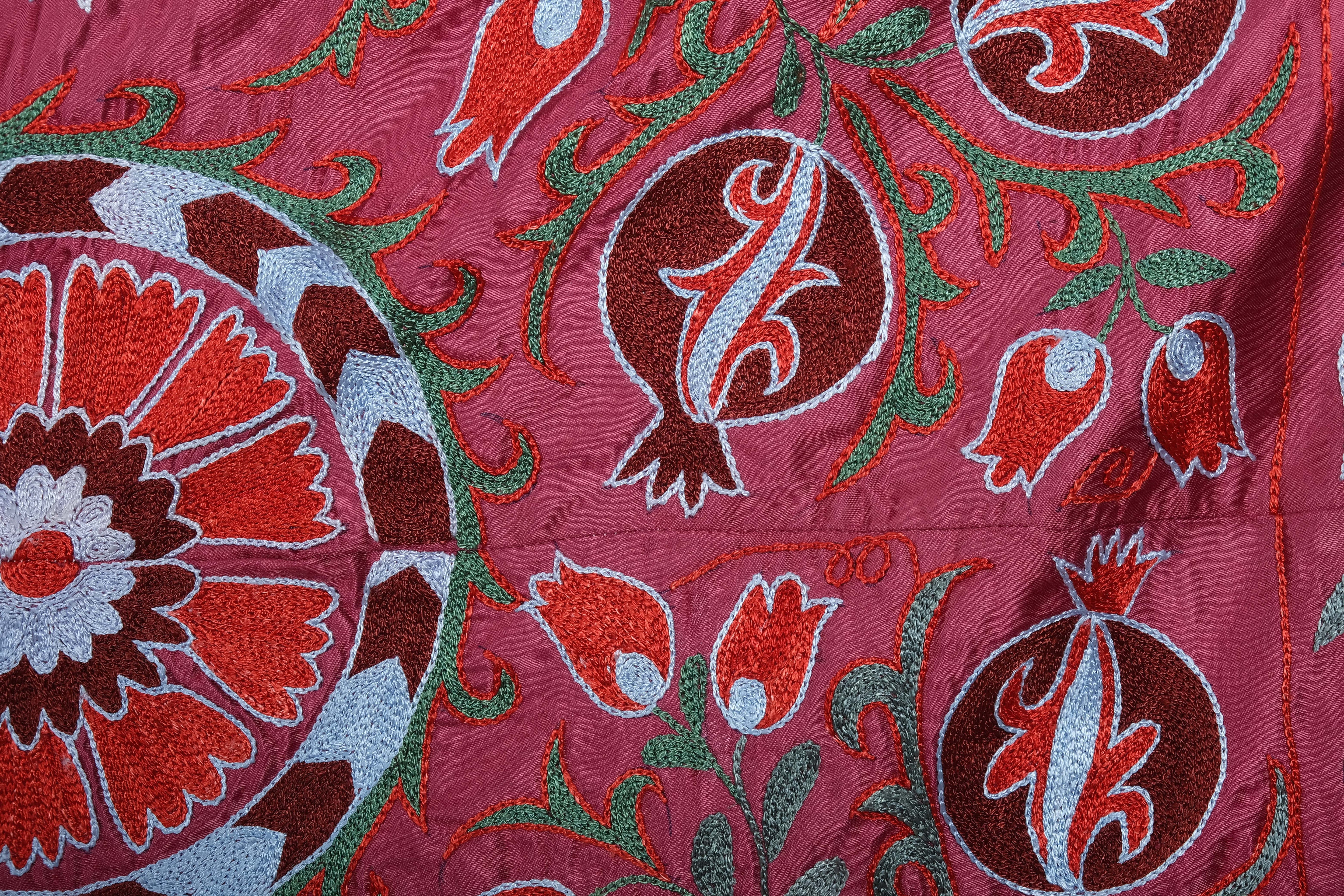 Silk Suzani Table Runner | 3'1'' x 6'5''
