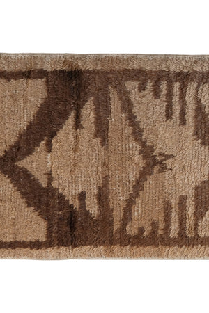 Vintage Checkered Turkish Shaggy Tulu Rug 28'' x 54''