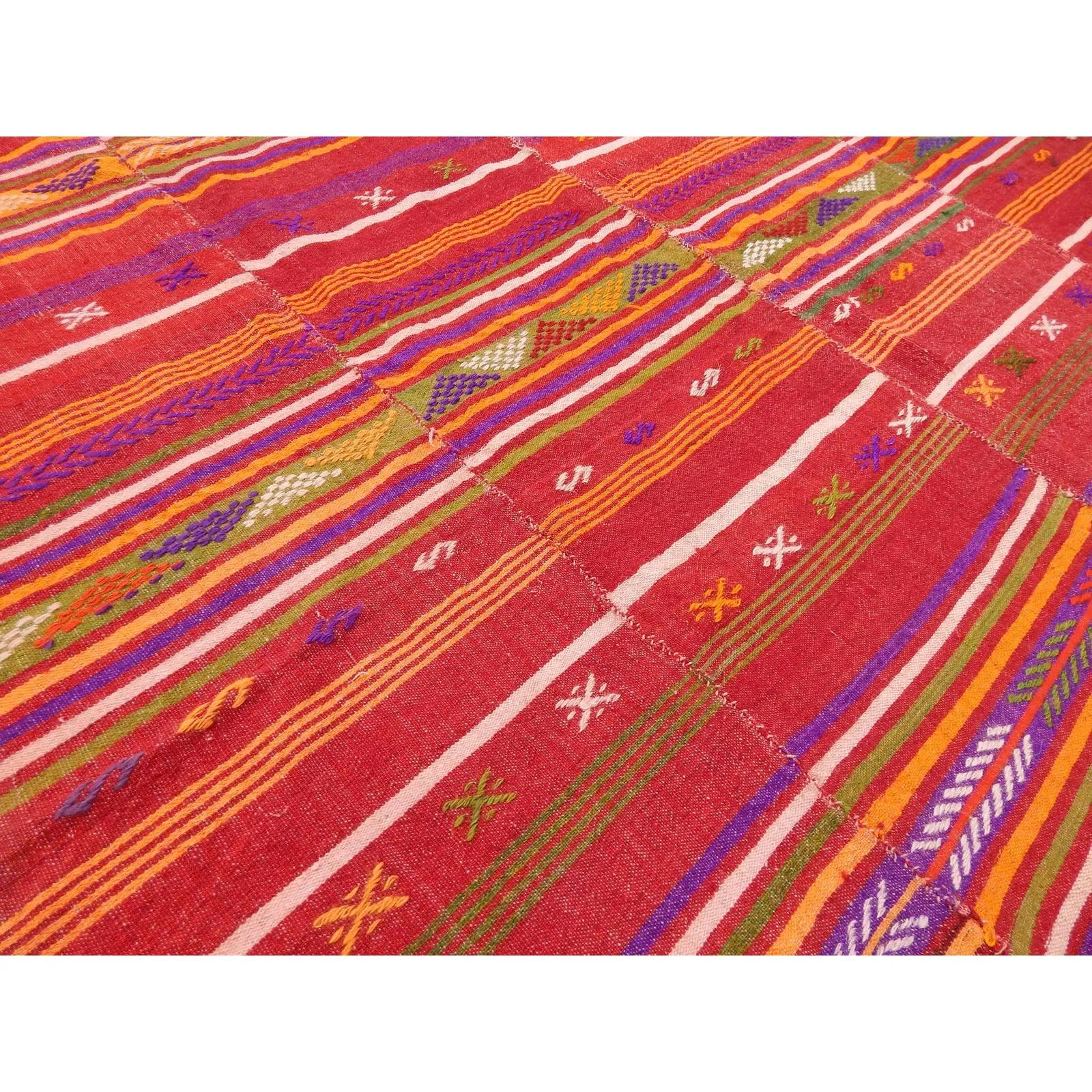 Vintage Turkish Kilim Rug 4'11'' x 8'1''