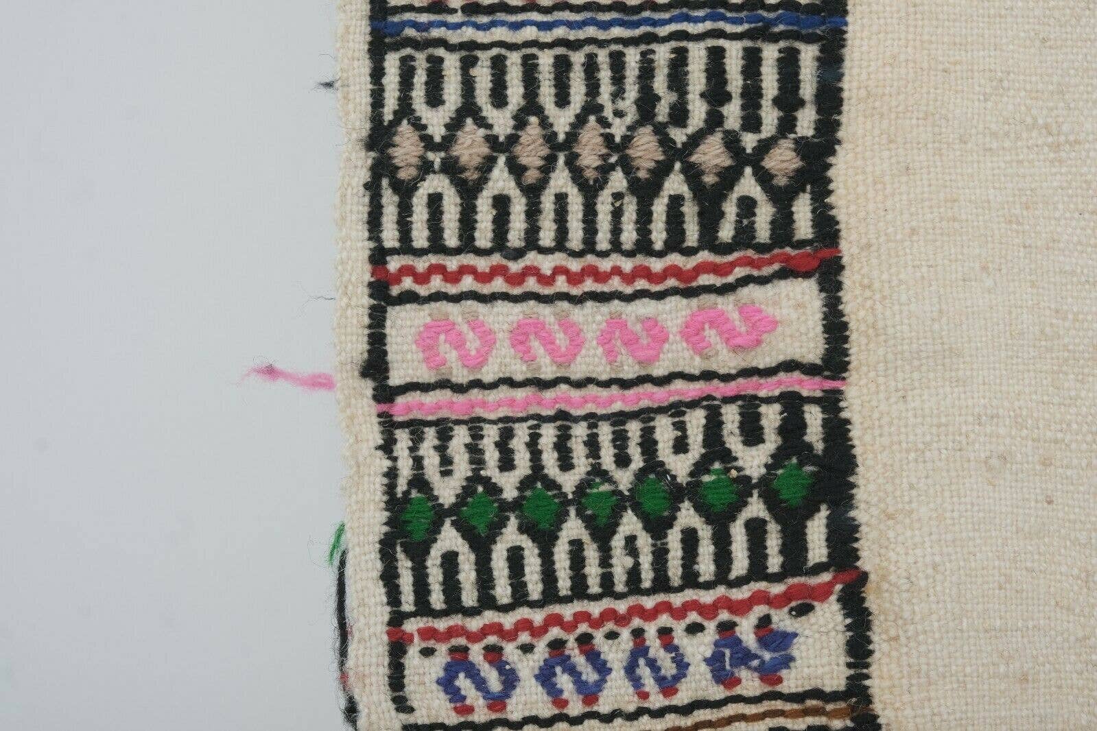 Vintage Turkish Kilim Rug 4'7'' x 7'9''