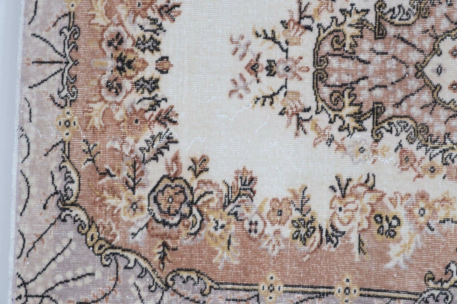Vintage Turkish Rug 3'9'' x 6'9''