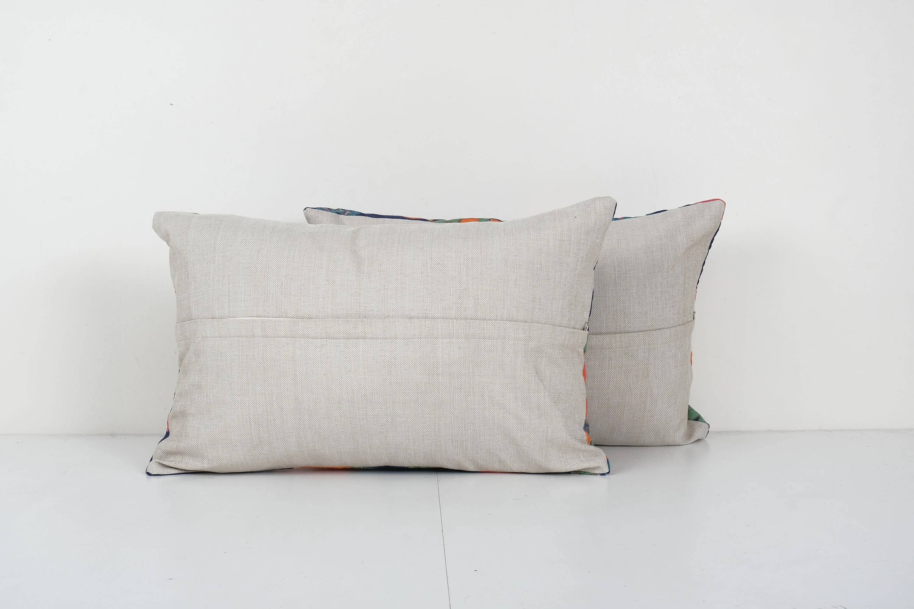 Uzbek Roller Printed Pillow Cover | 16'' x 24''