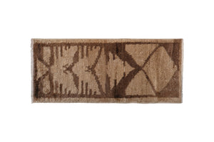 Vintage Checkered Turkish Shaggy Tulu Rug 28'' x 54''