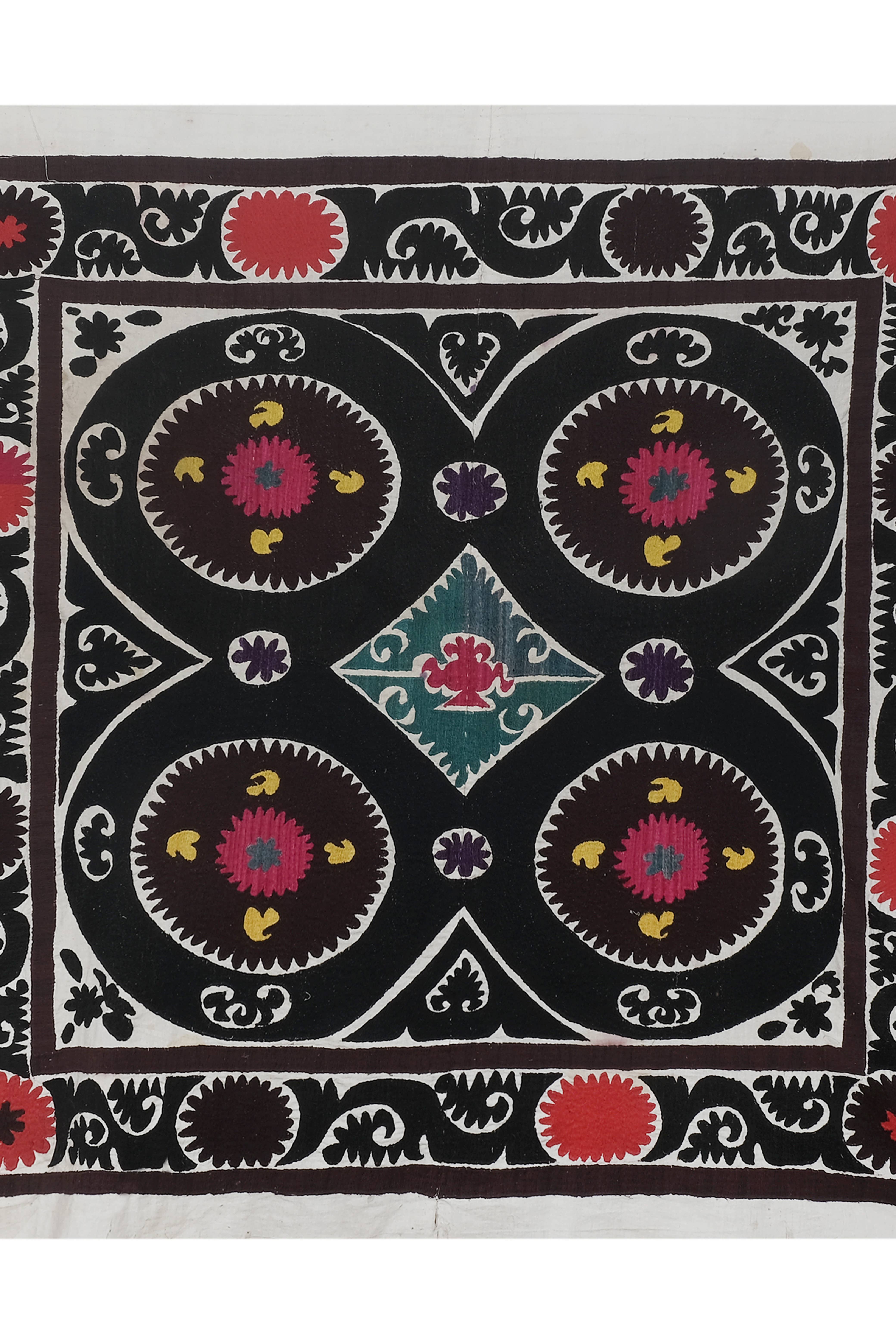Suzani Wall Hanging & Tablecloth 5'3'' x 5'5''