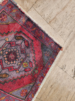 Vintage Turkish Rug 25'' x 28''