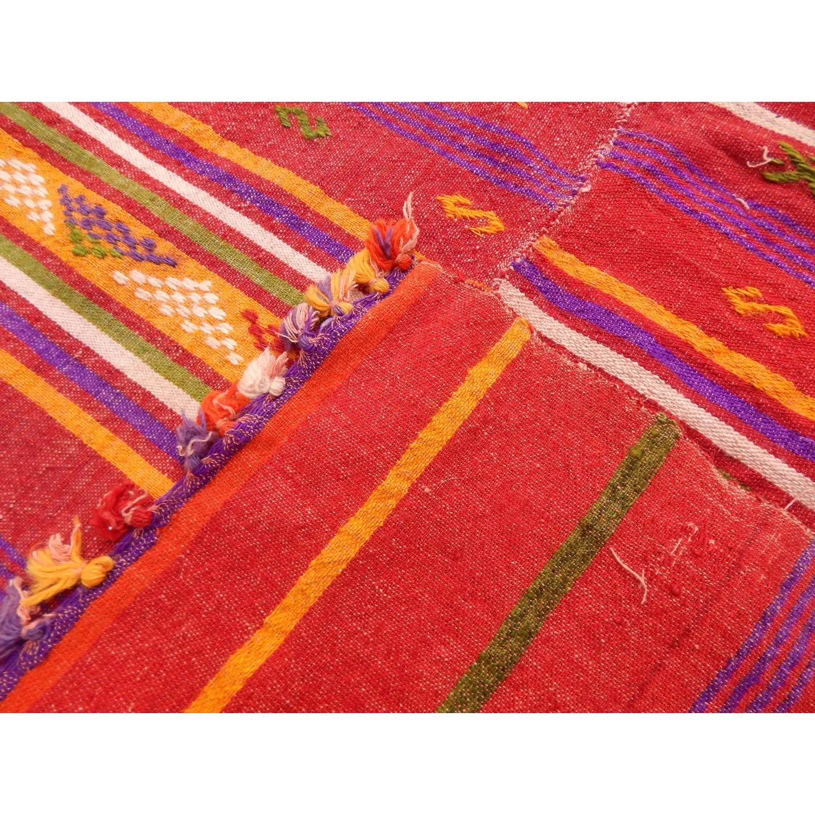 Vintage Turkish Kilim Rug 4'11'' x 8'1''