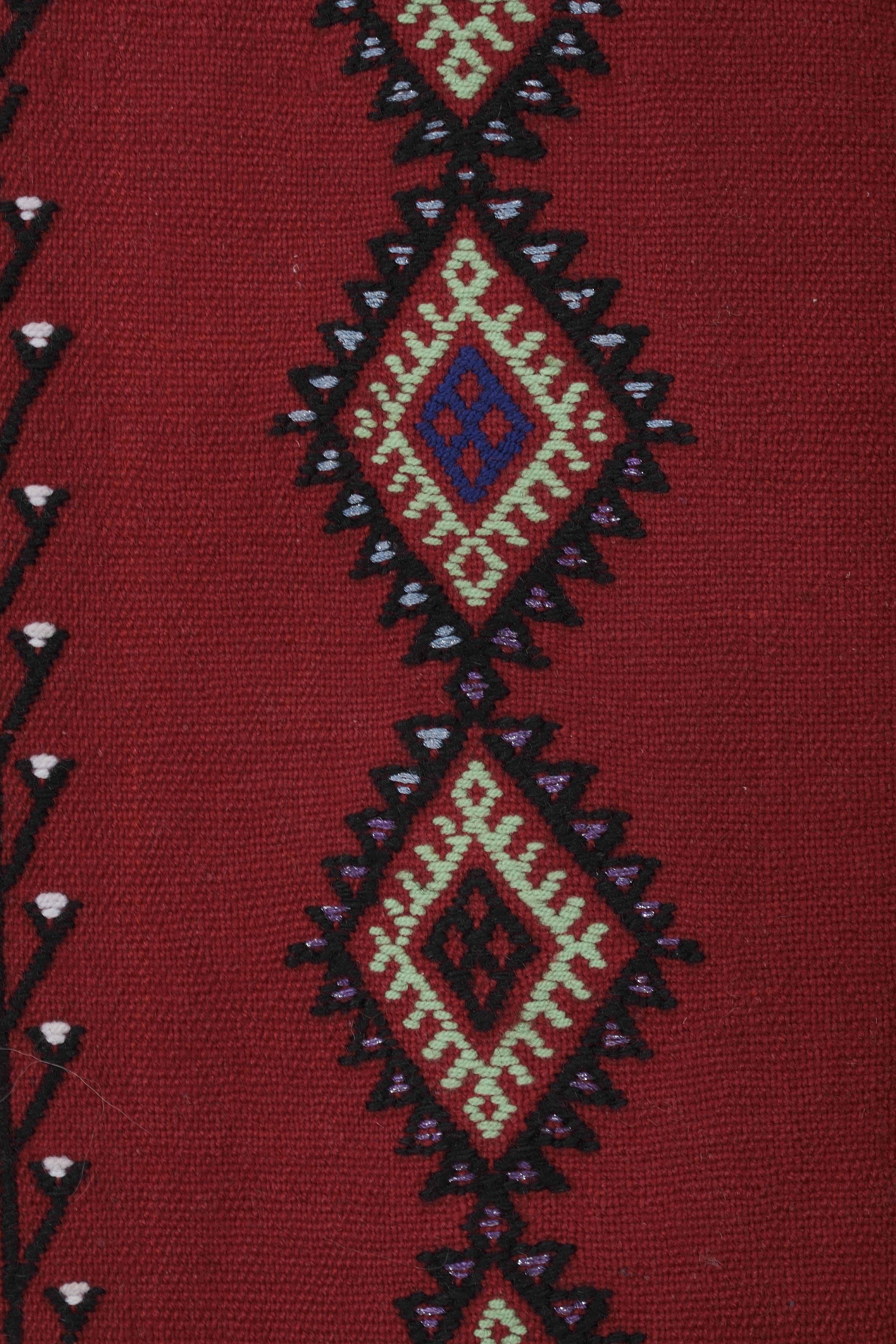 Vintage Turkish Kilim Rug 4'9'' x 7'7''