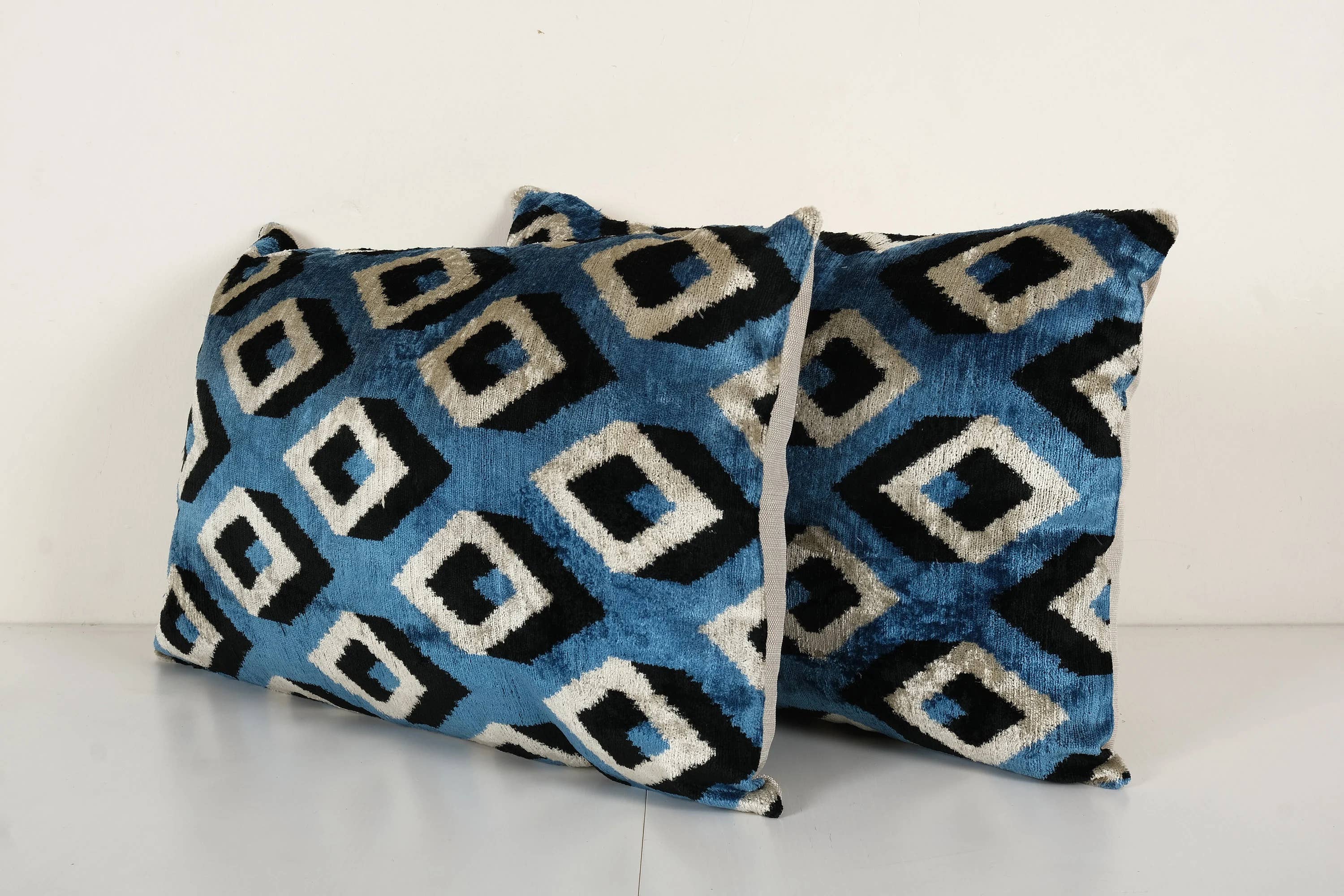 Silk Ikat Velvet Pillow Cover Set of 2 | 16'' x 24''