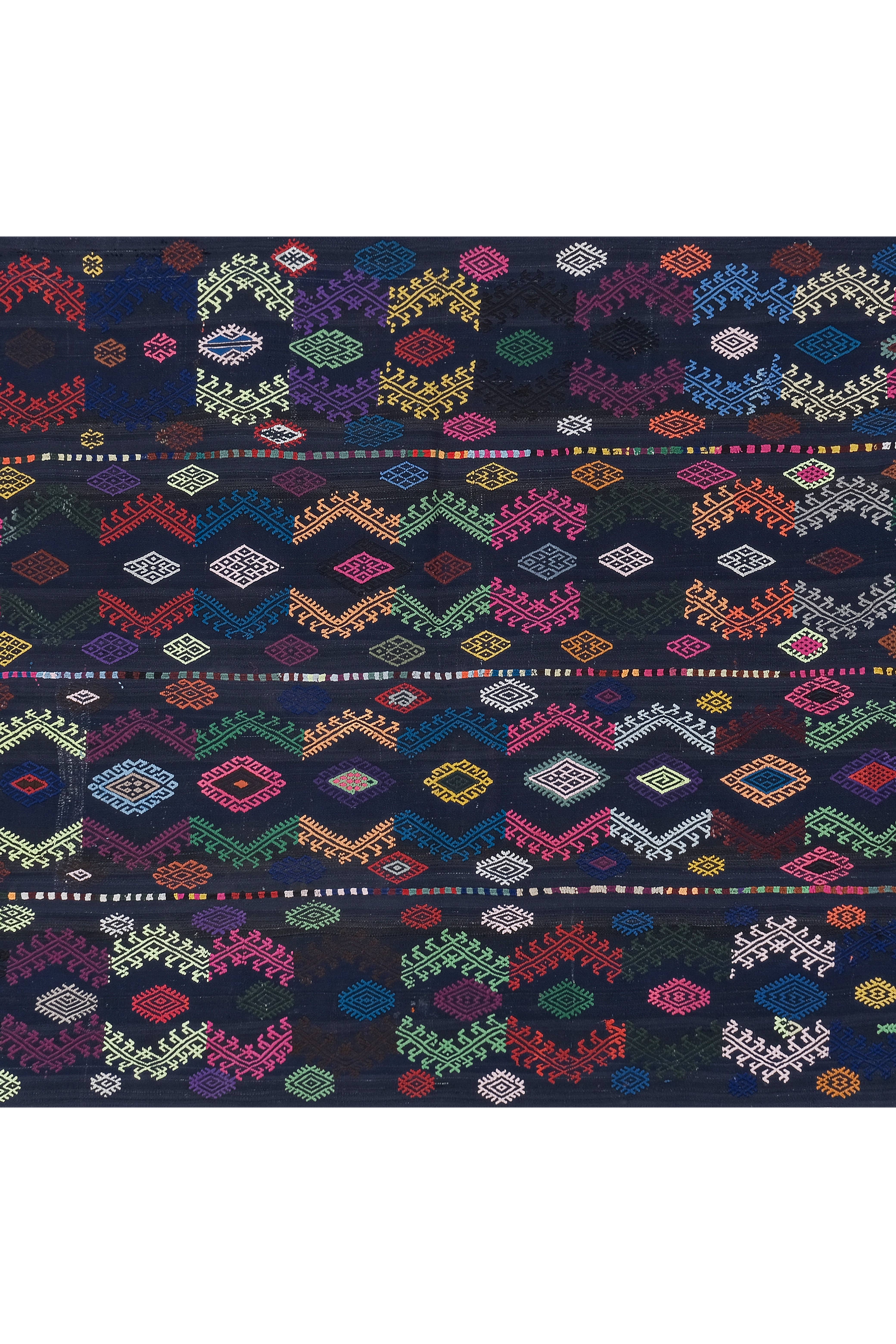 Vintage Kurdish Kilim Rug 5'7'' x 9'8''