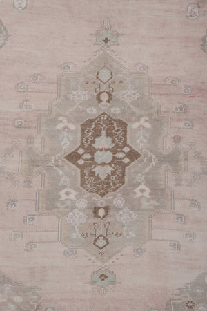 Vintage Oushak Rug 5'6'' x 8'7''