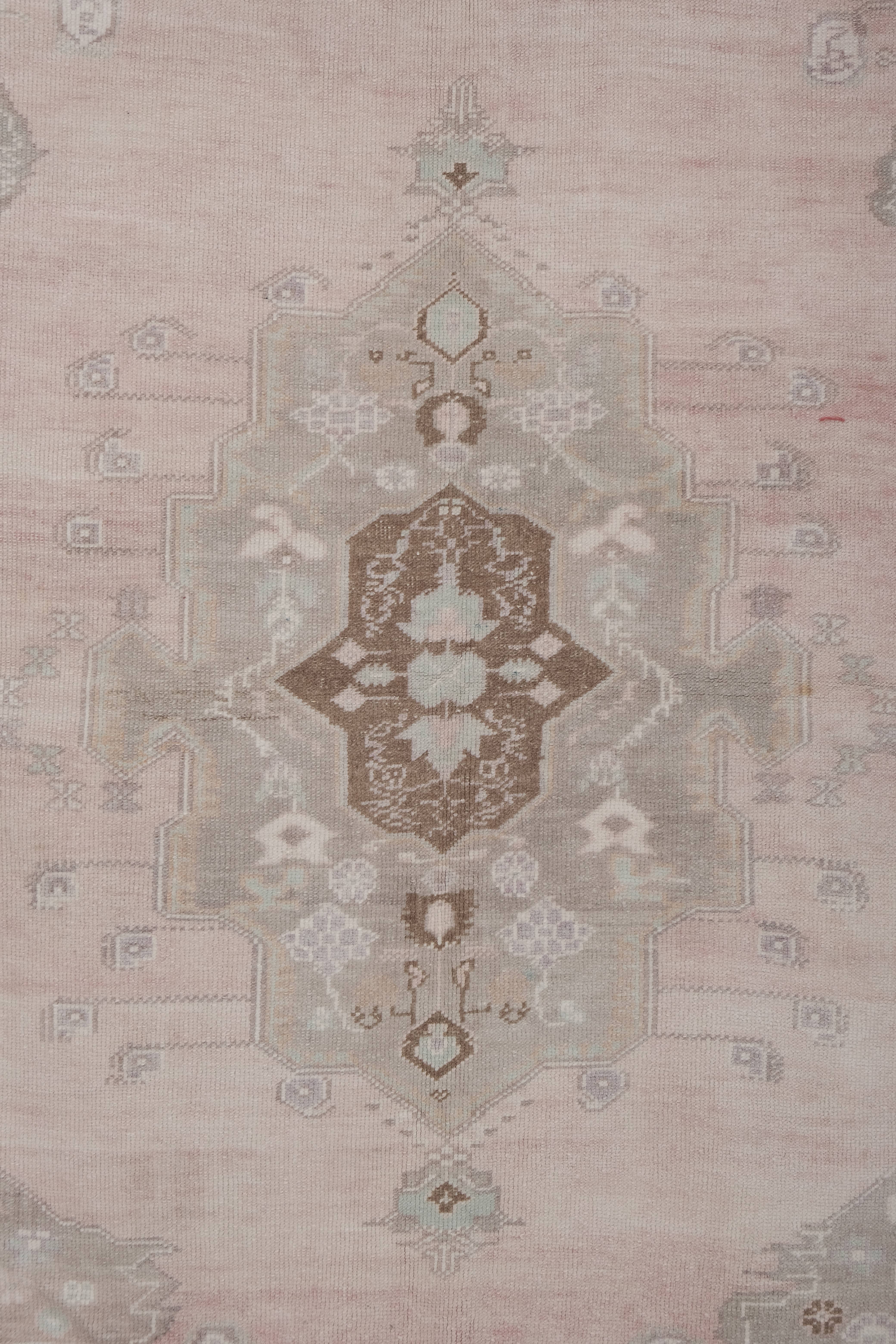 Vintage Oushak Rug 5'6'' x 8'7''