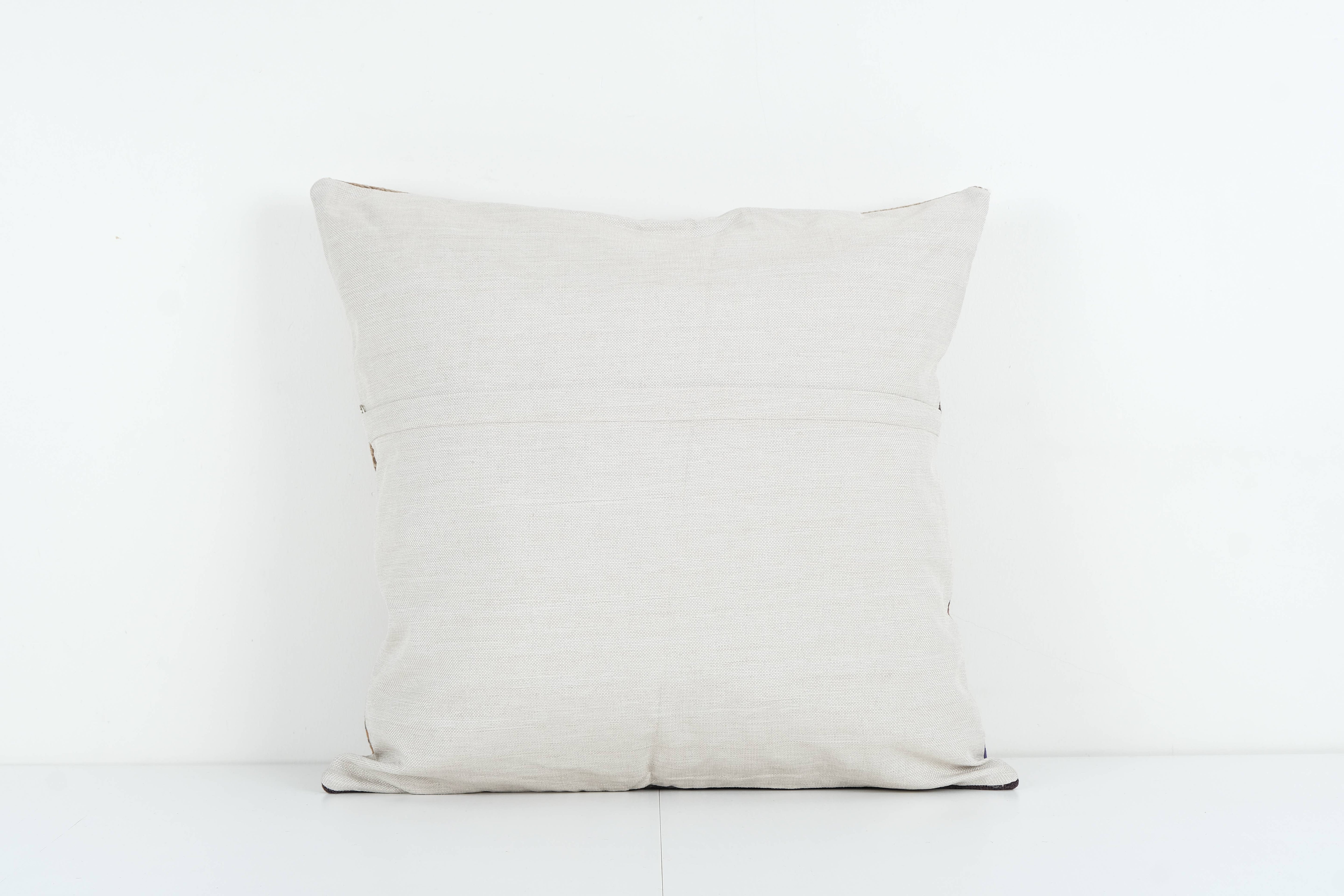Kilim Pillow Cover | 24'' x 24''