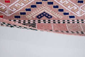 Vintage Turkish Kilim Rug 5'10'' x 9'7''