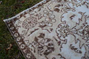 Vintage Turkish Rug 3'10'' x 7'1''