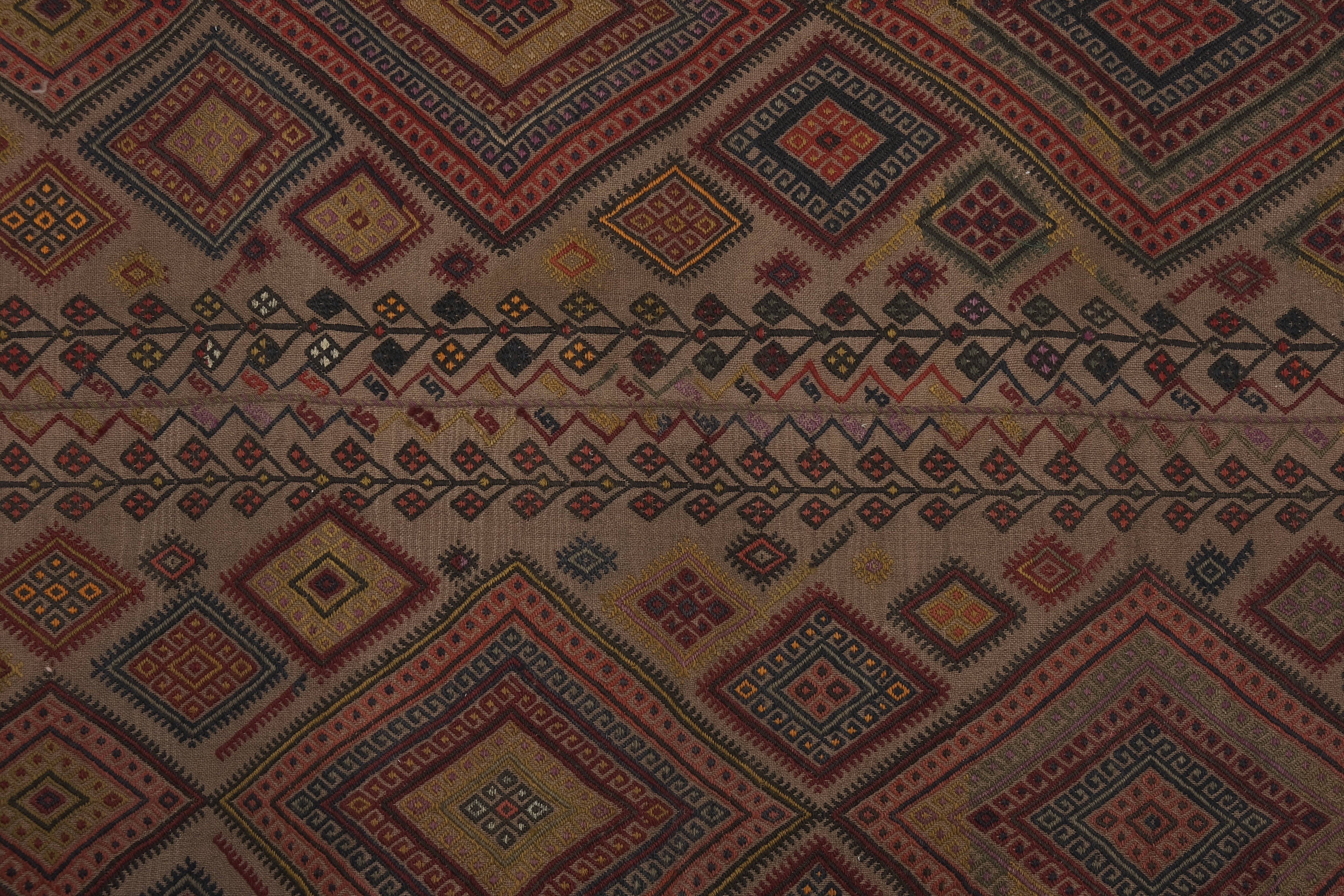 Vintage Turkish Kilim Rug 5'9'' x 6'8''