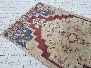 Vintage Turkish Anatolian Rug 4'7'' x 8'11''