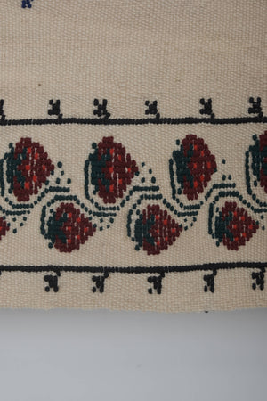 Vintage Turkish Kilim Rug 5'5'' x 8'2''