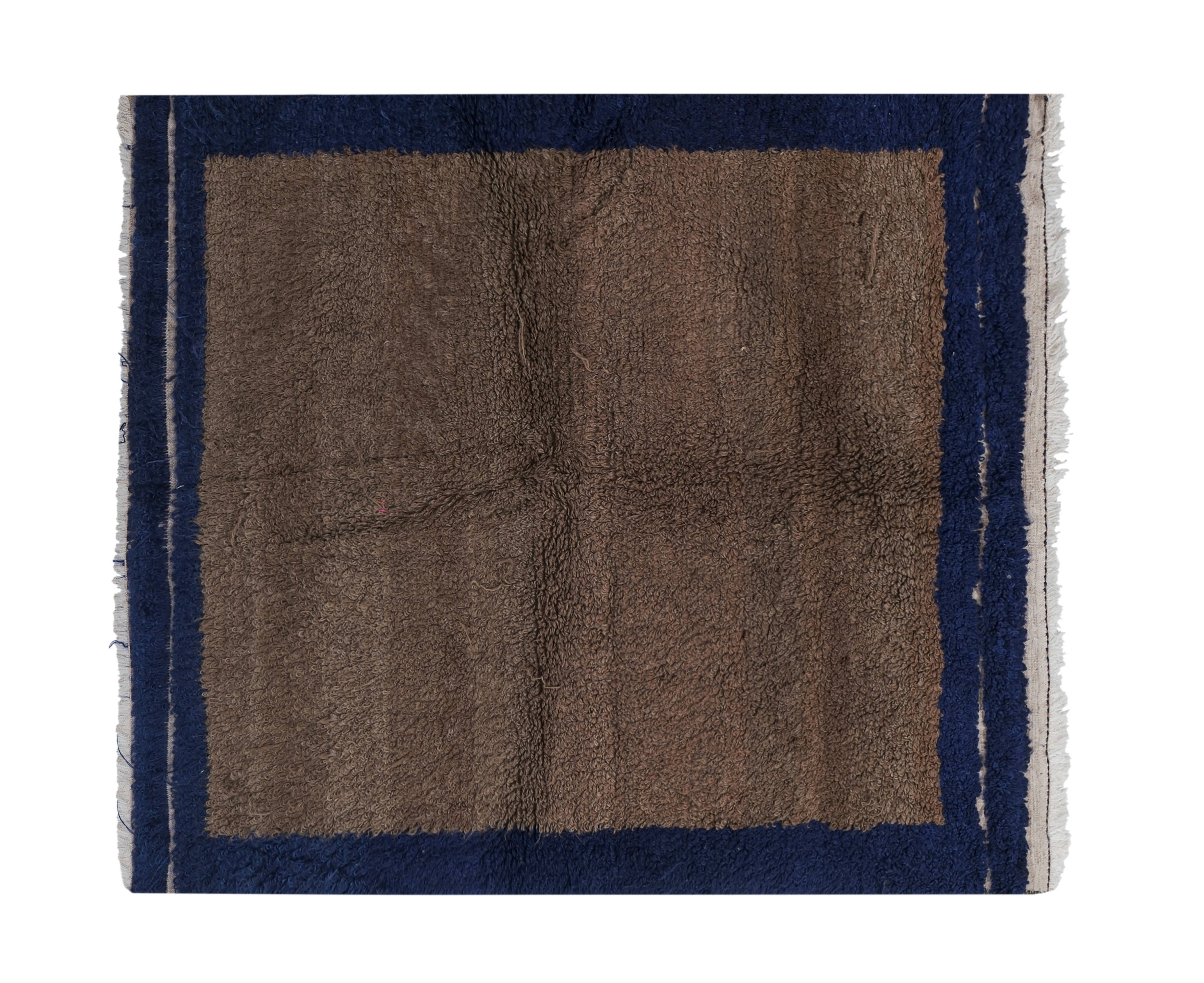 Vintage Turkish Shaggy Rug 4'2'' x 5'2''