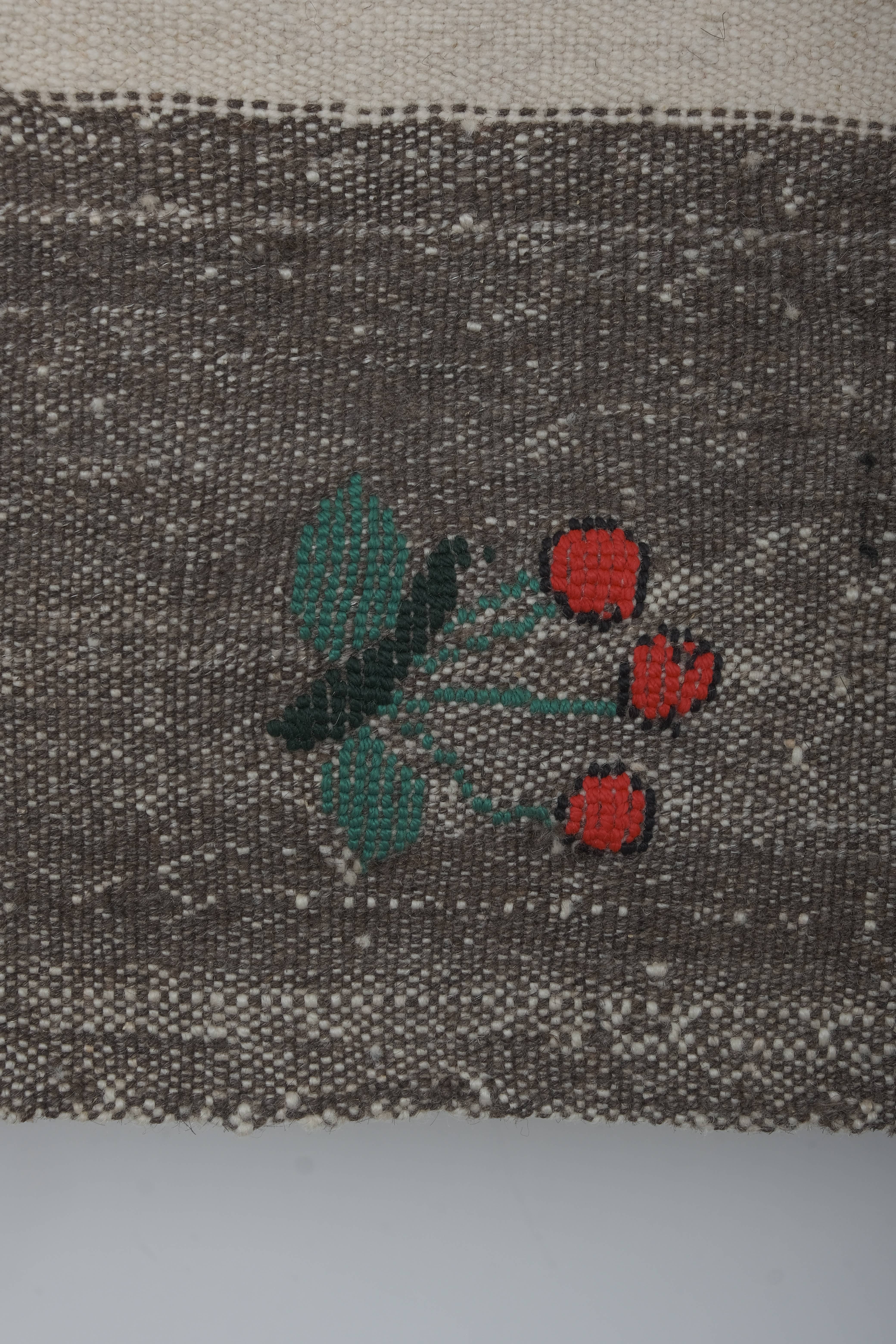 Vintage Turkish Kilim Rug 5'7'' x 9'8''