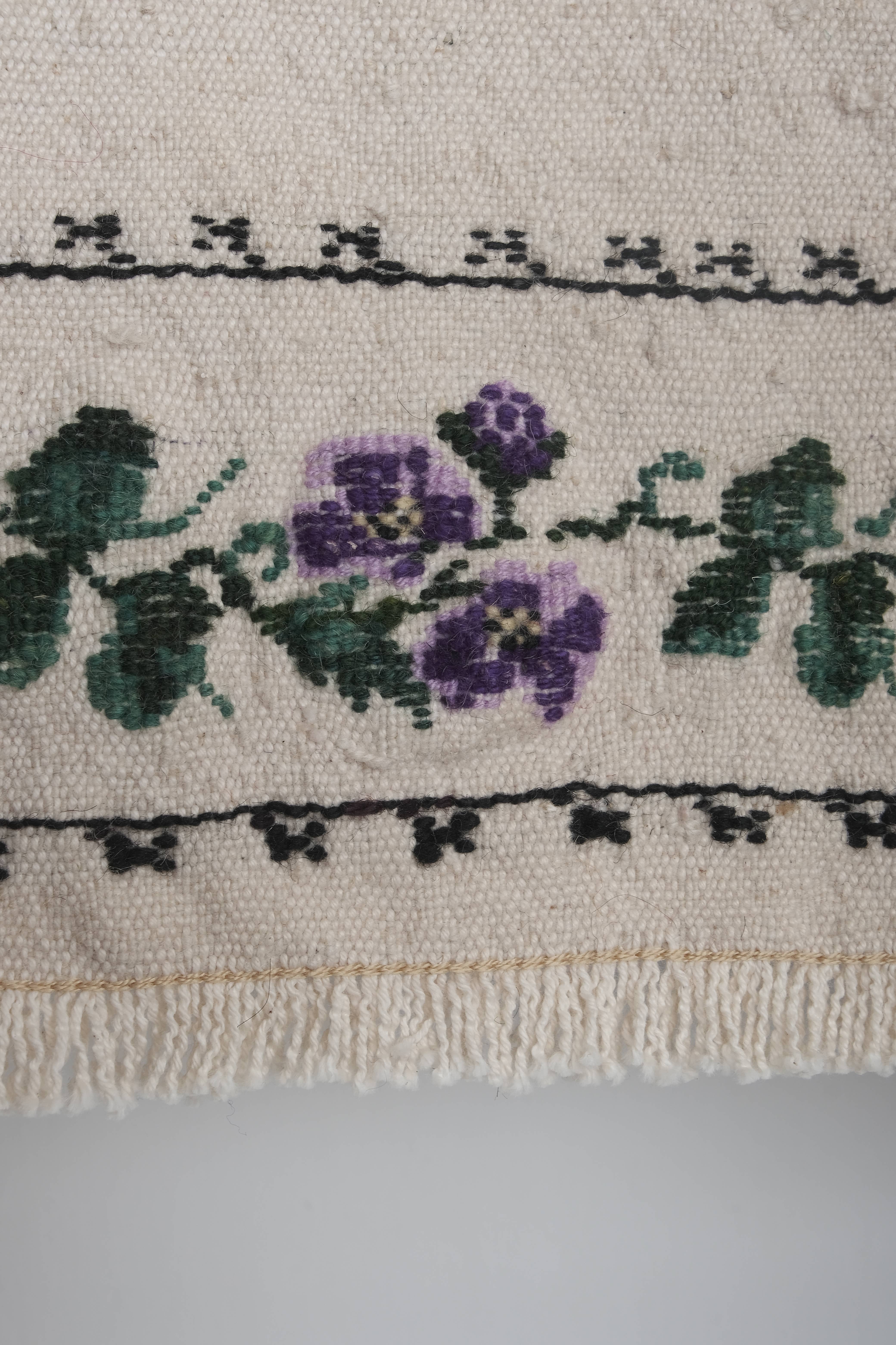 Vintage Turkish Kilim Rug 45'' x 57''